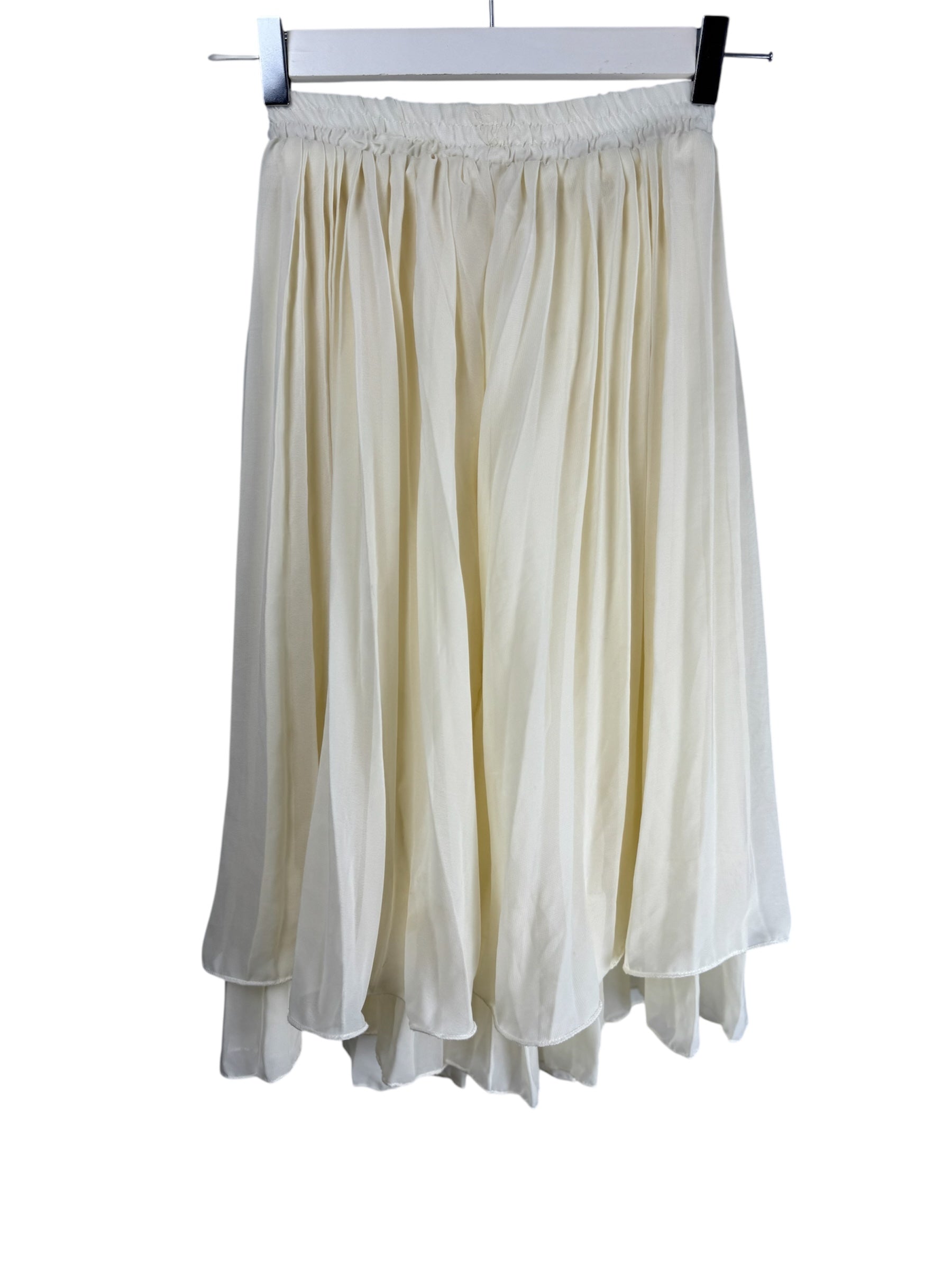 Falda plisada crema