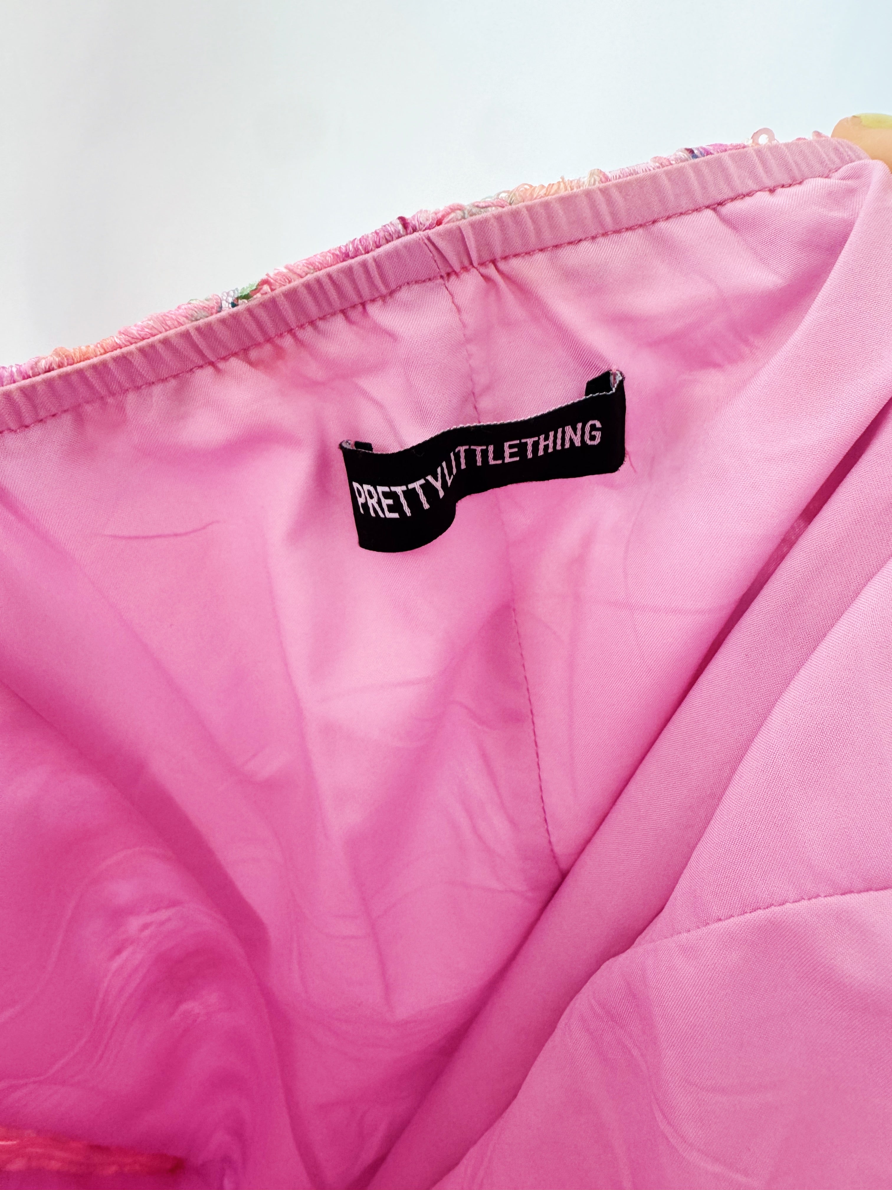 Vestido PrettyLittleThing