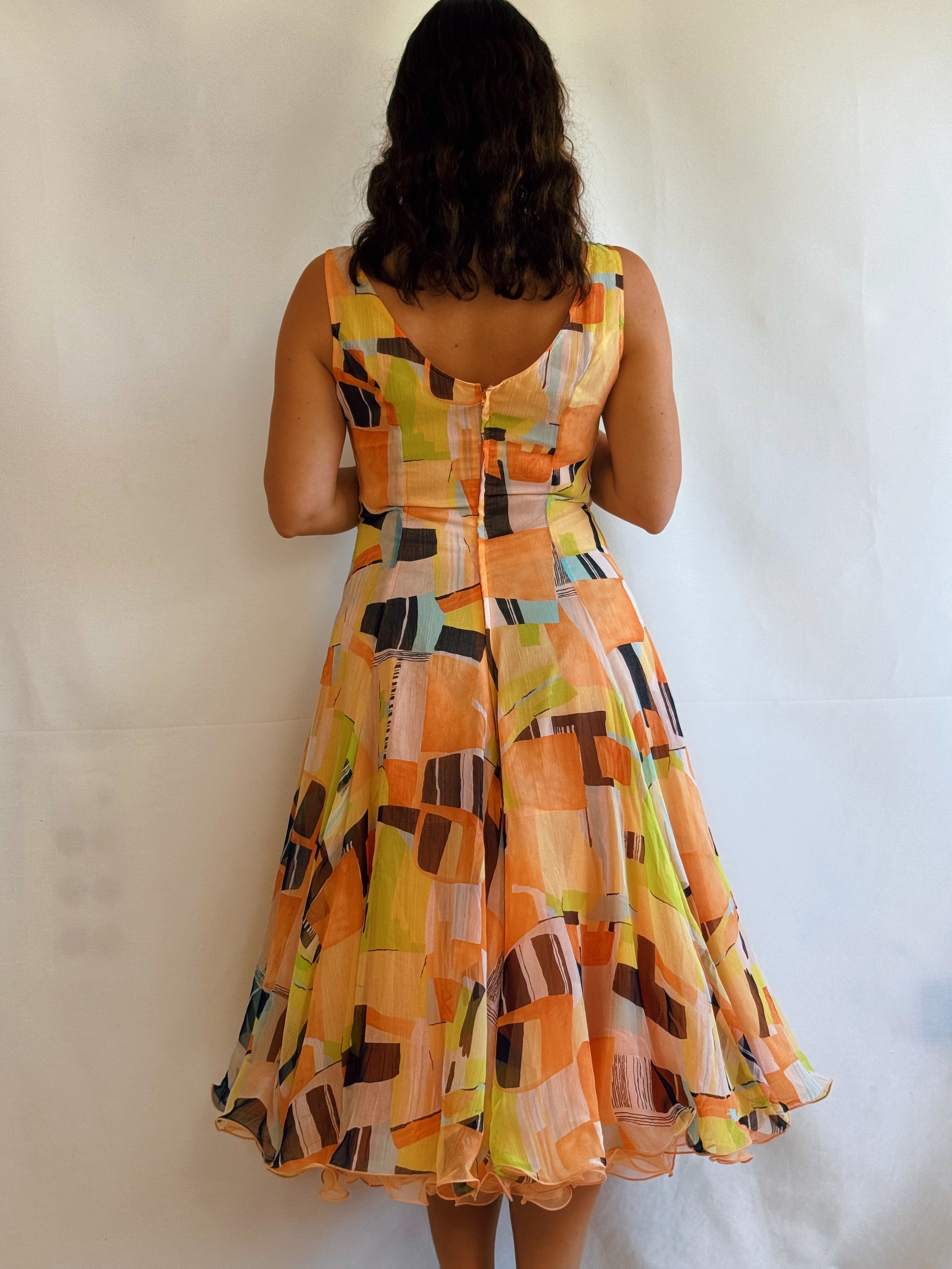 Vestido vintage tulipán con can-can