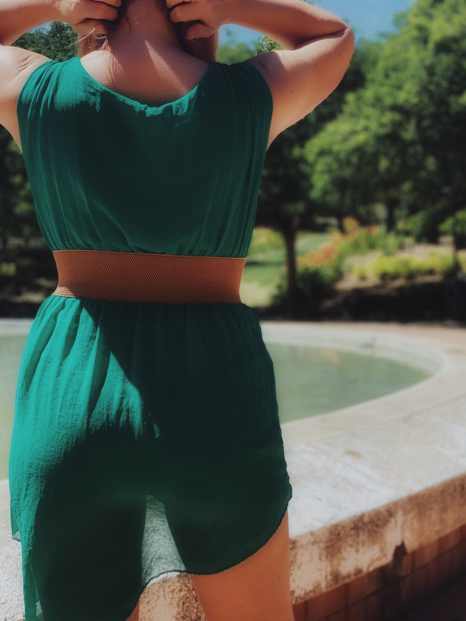 Mini vestido asimétrico verde