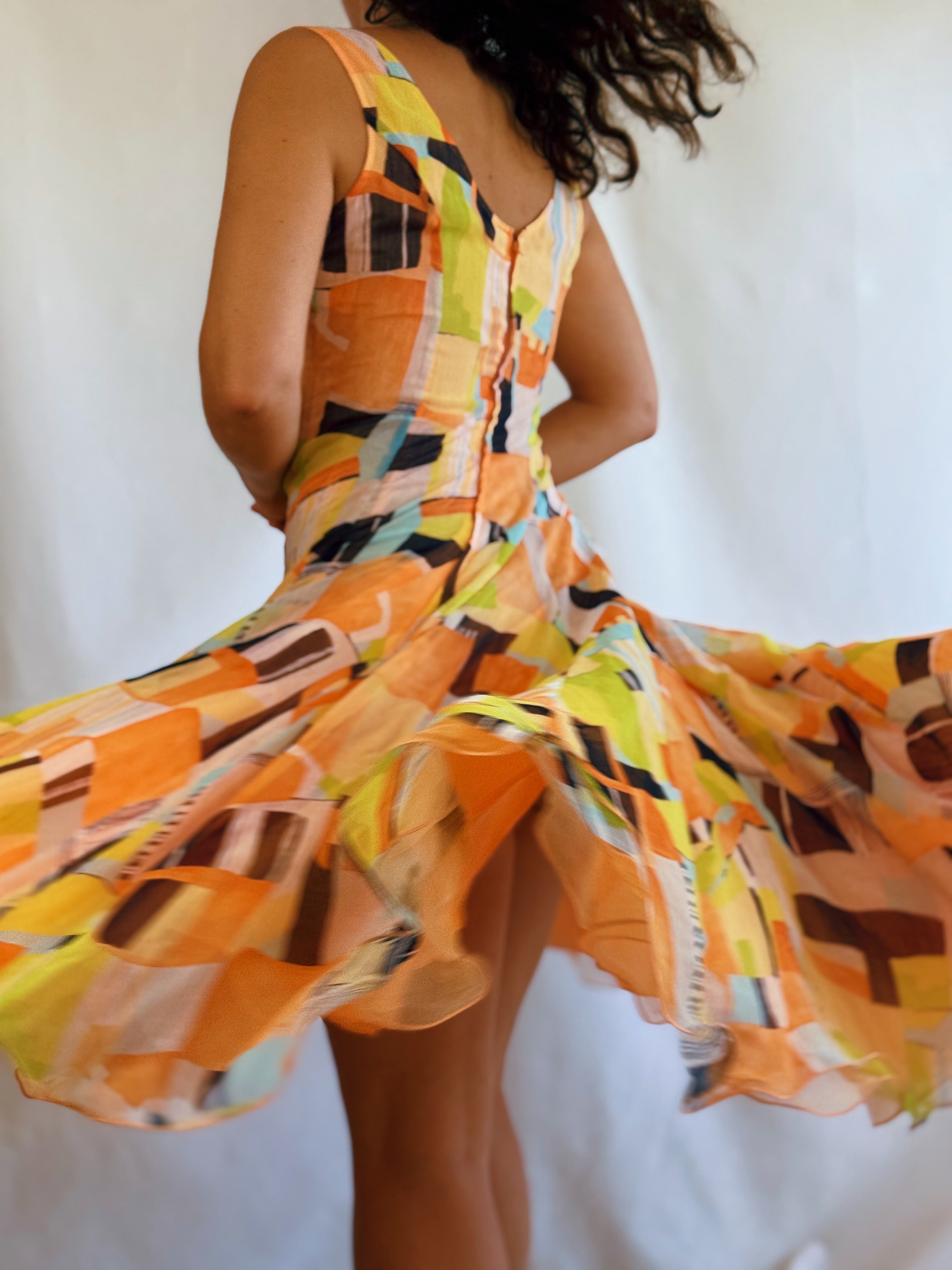 Vestido vintage tulipán con can-can