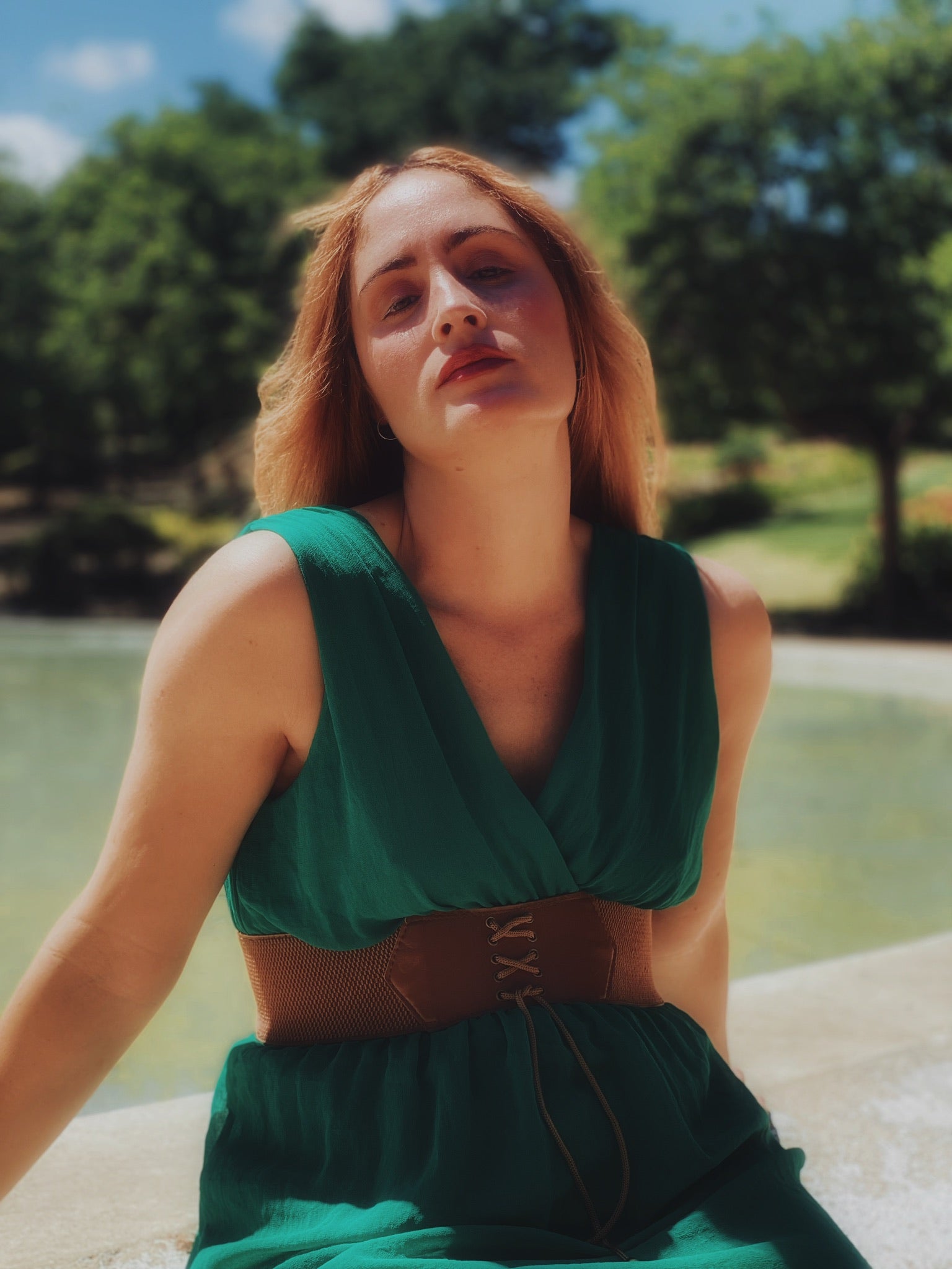 Mini vestido asimétrico verde