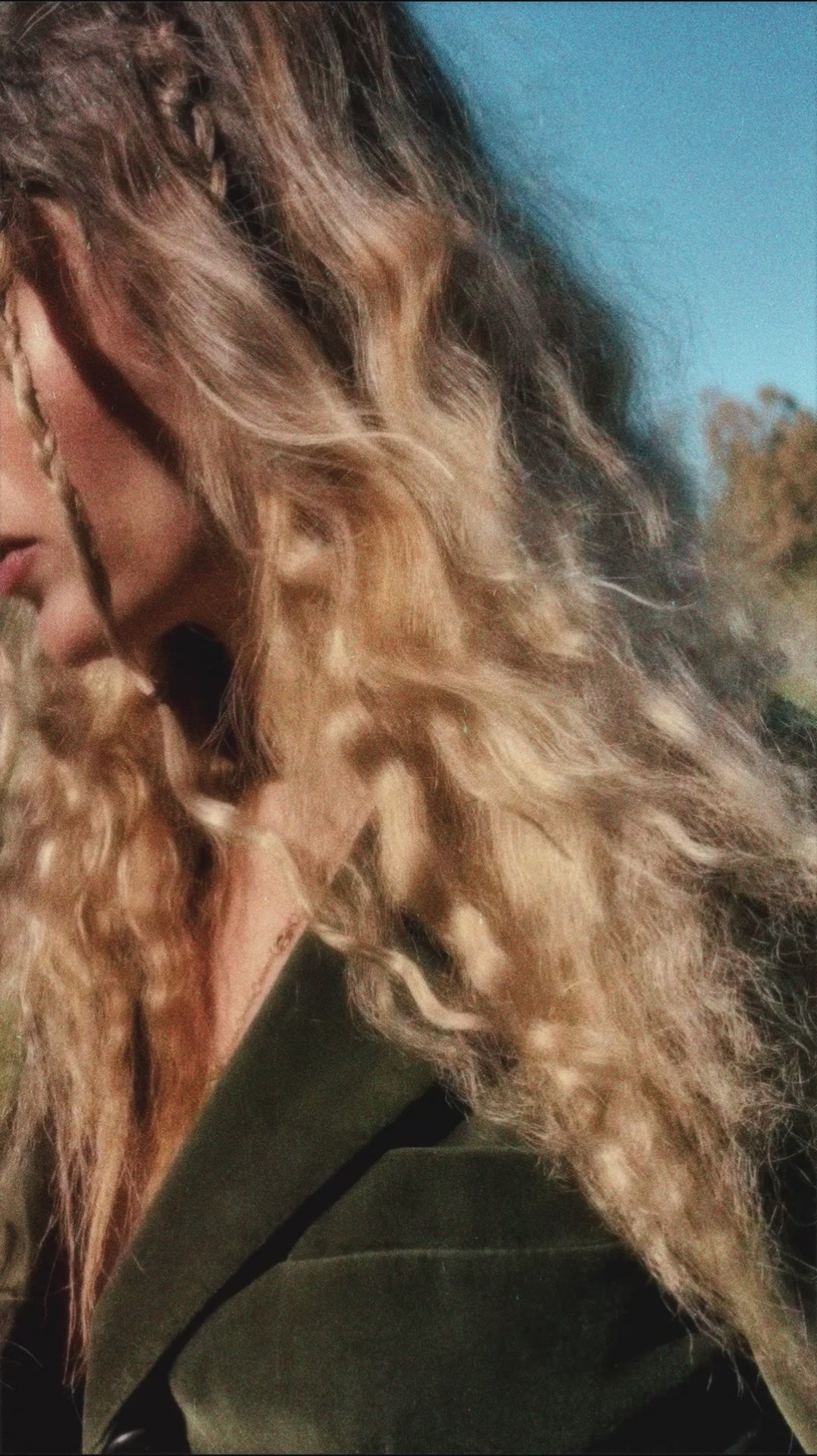 Blazer terciopelo verde Zara