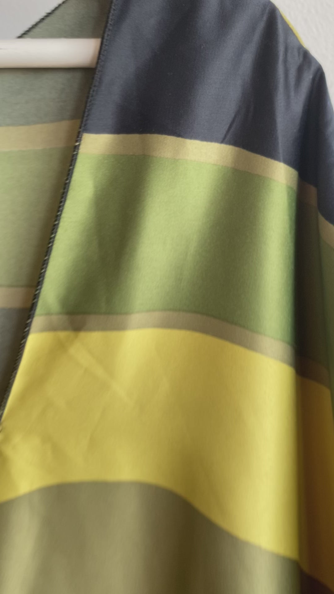 Vestido satén verde