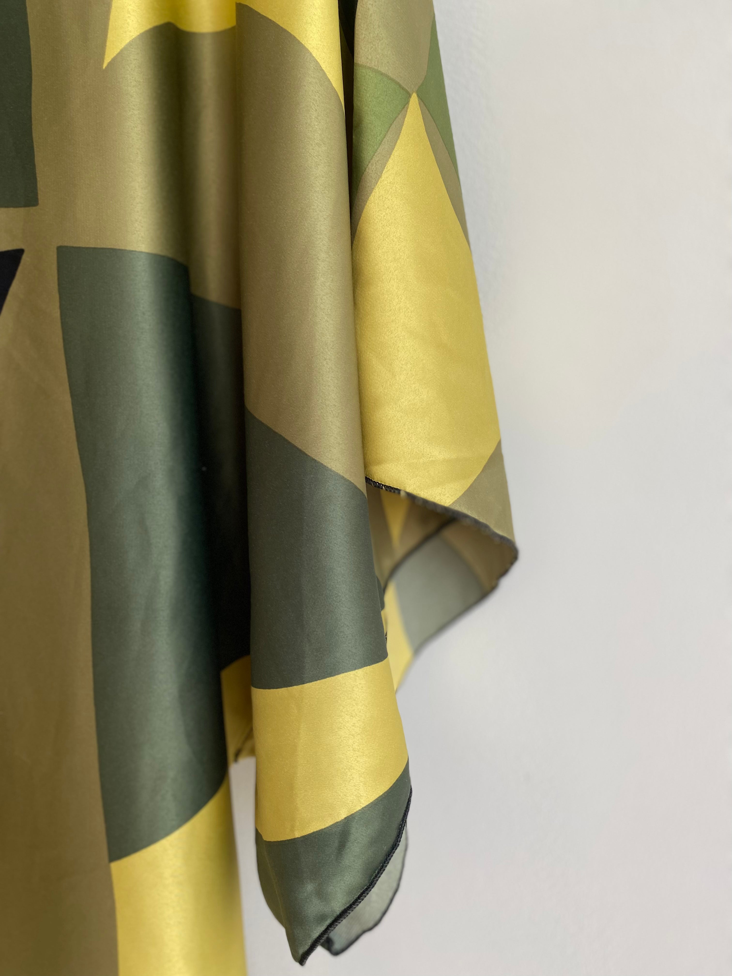 Vestido satén verde