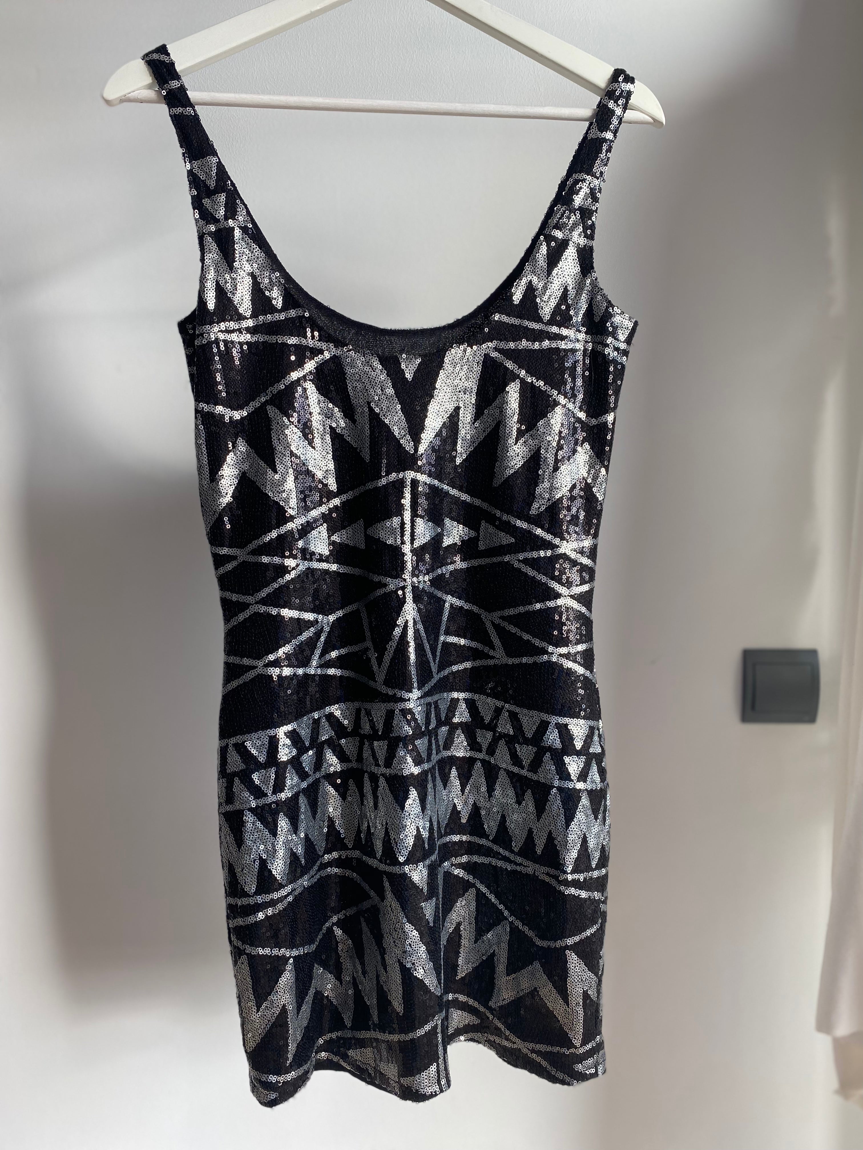 Vestido lentejuelas Stradivarius