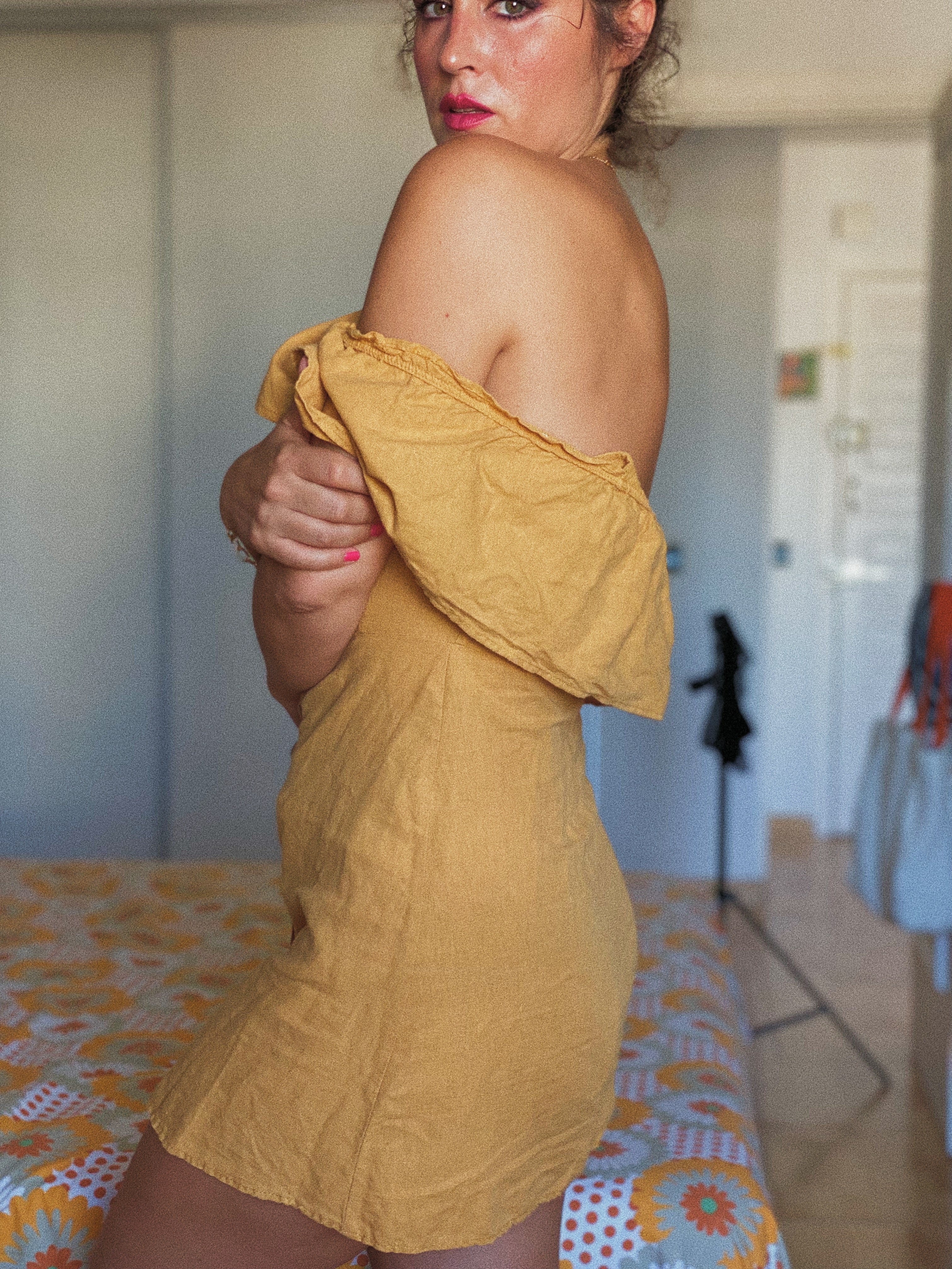 Vestido lino mostaza