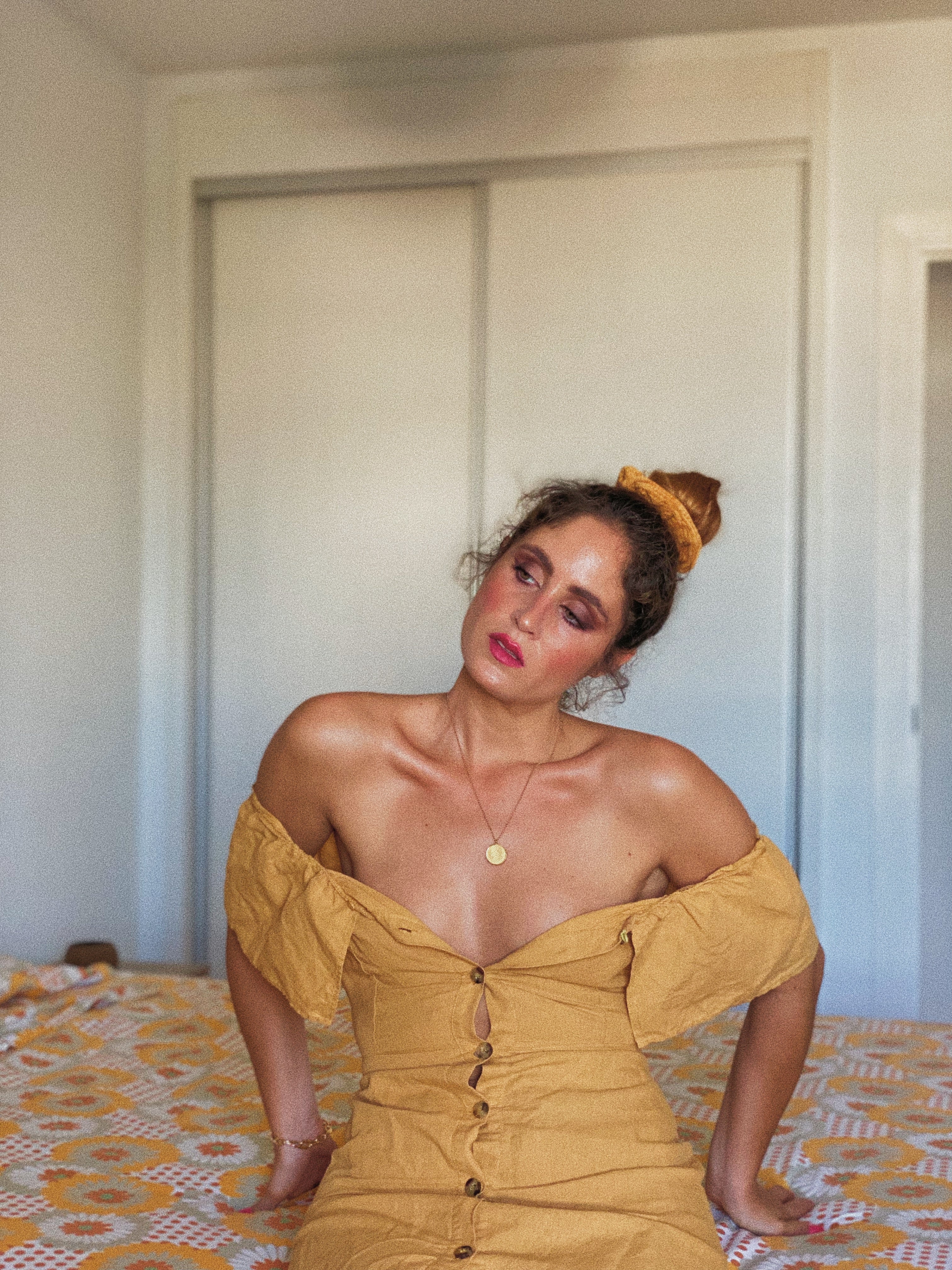 Vestido lino mostaza