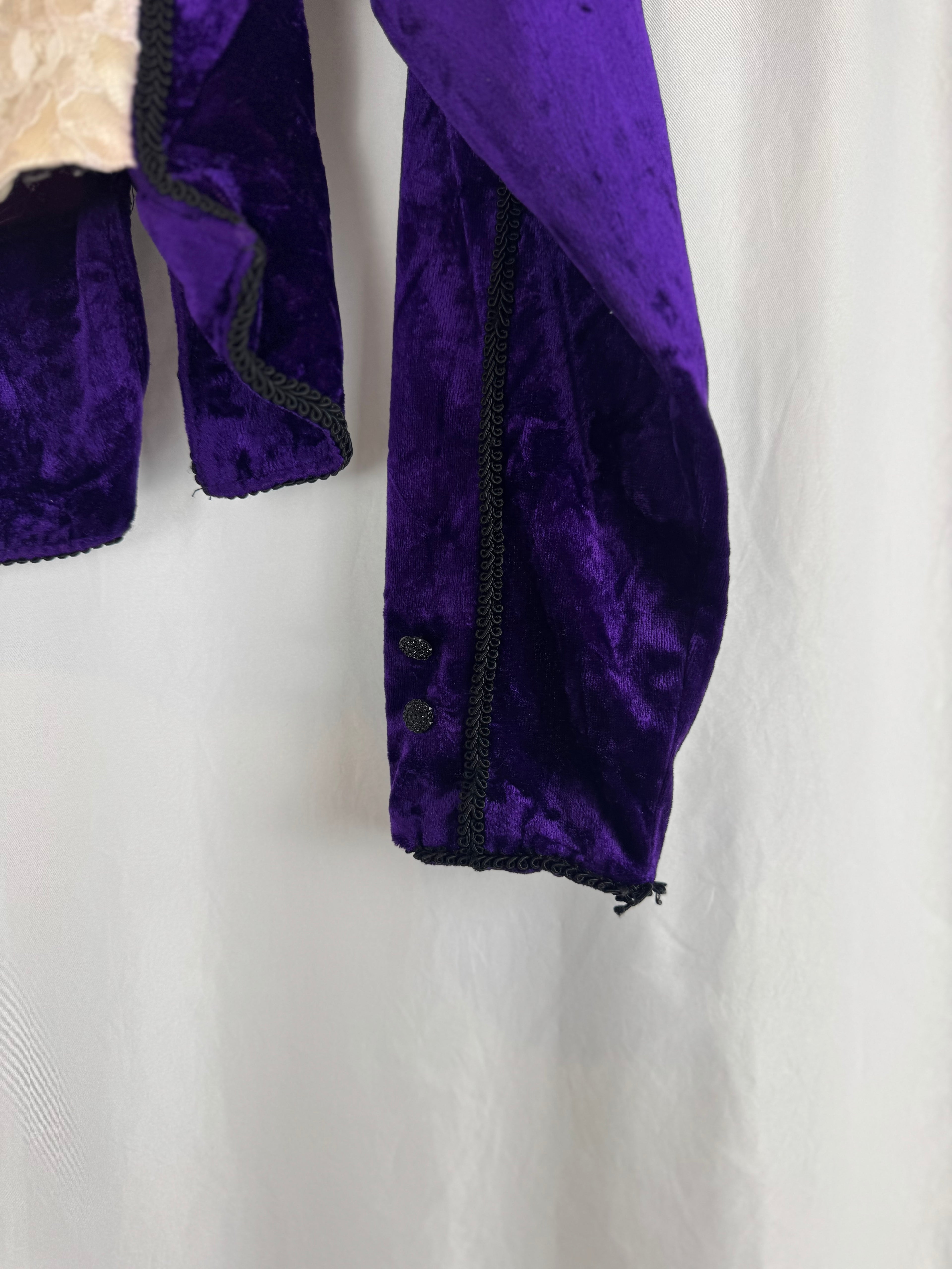 Blusa de terciopelo barroca vintage