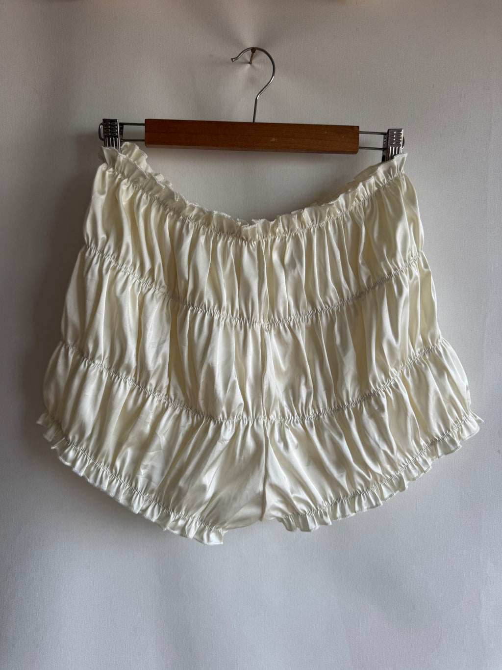 Conjunto fruncido marfil Pre-Loved| Top & Short