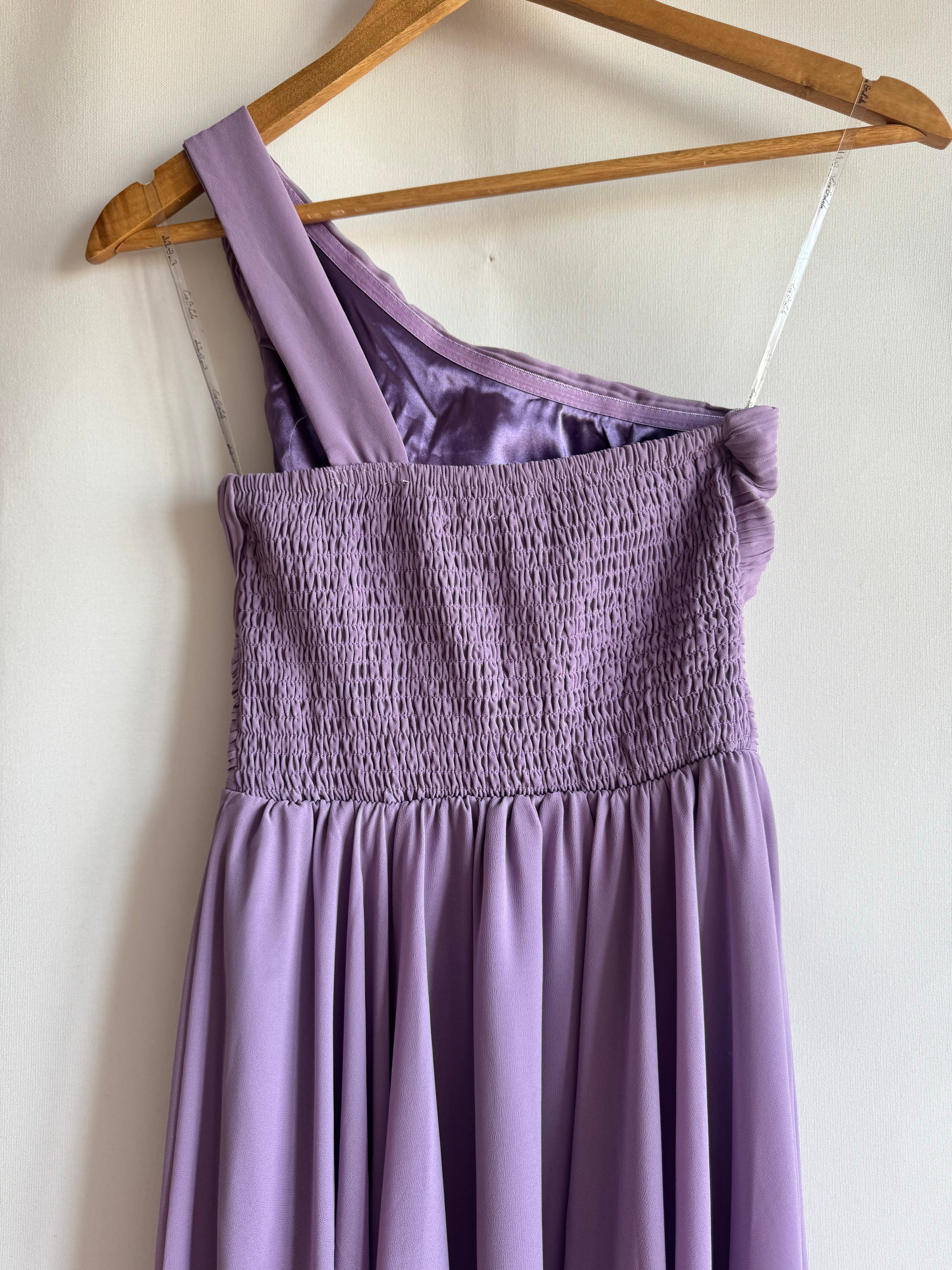 Vestido Pre-Loved Eva & Lola lila plisado asimétrico con espalda nido de abeja