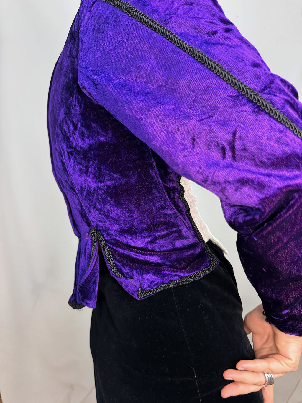 Blusa de terciopelo barroca vintage