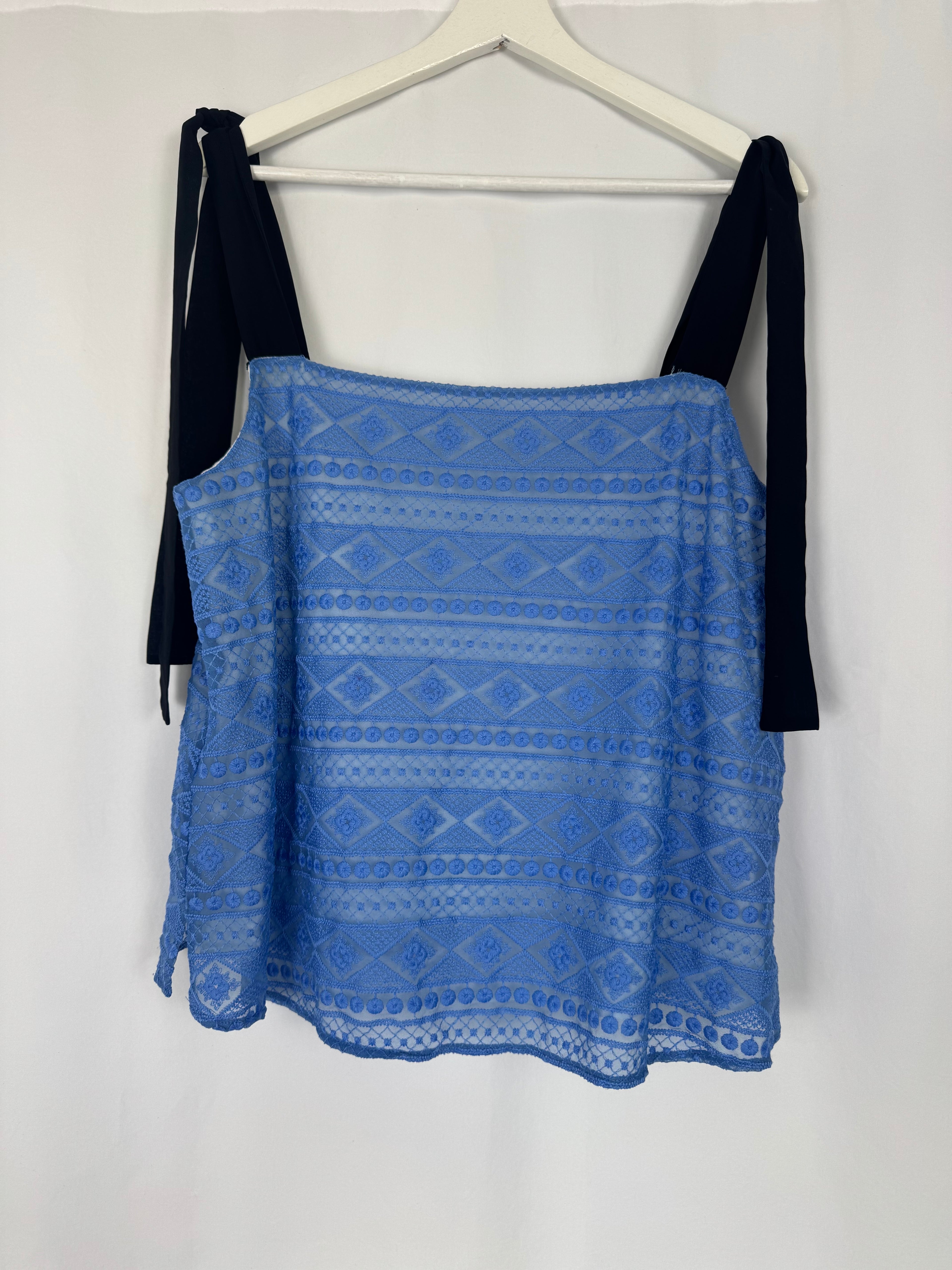 Top con lazada Amitié (talla L)