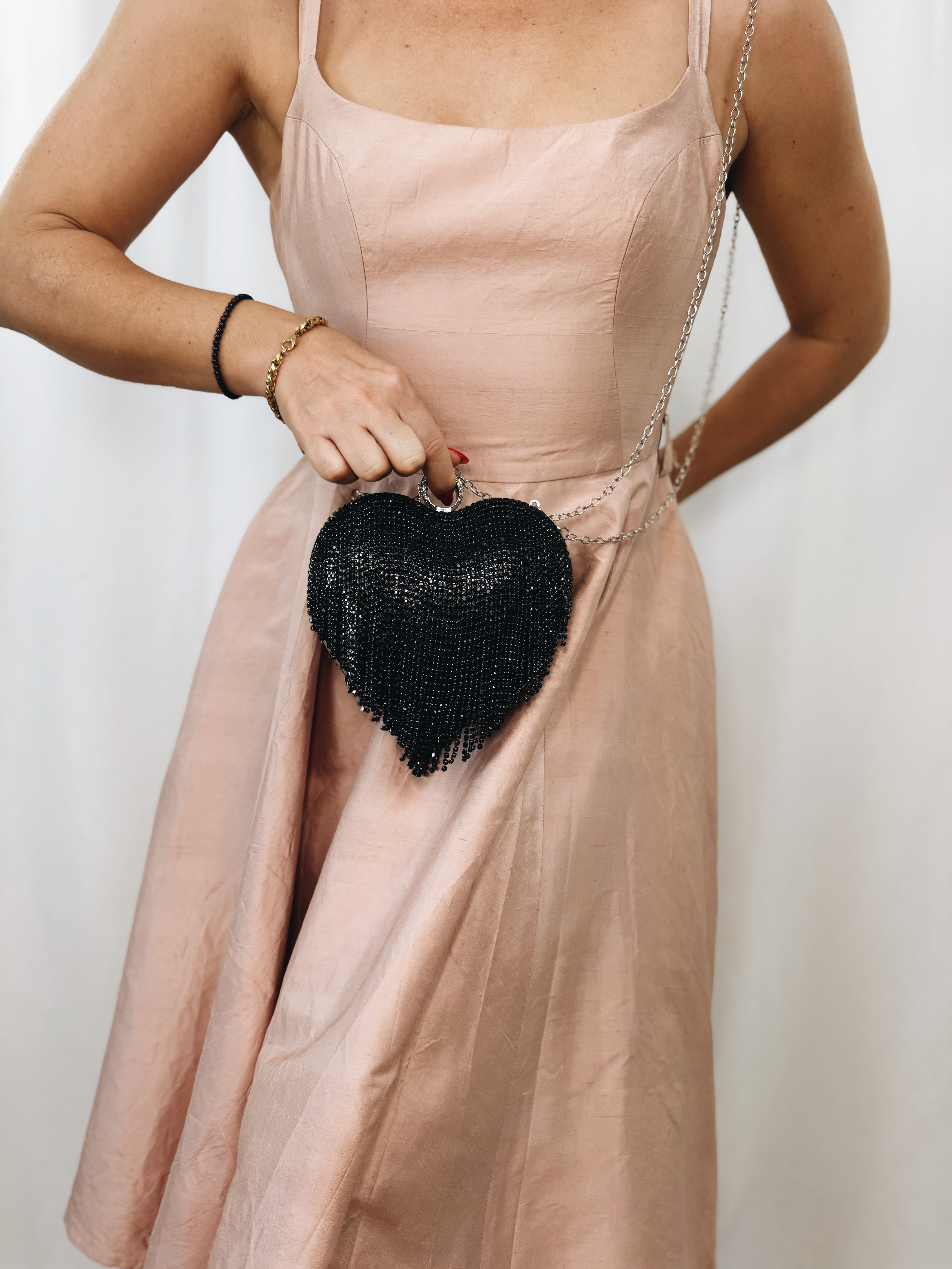 Bolso corazón negro con brillantes