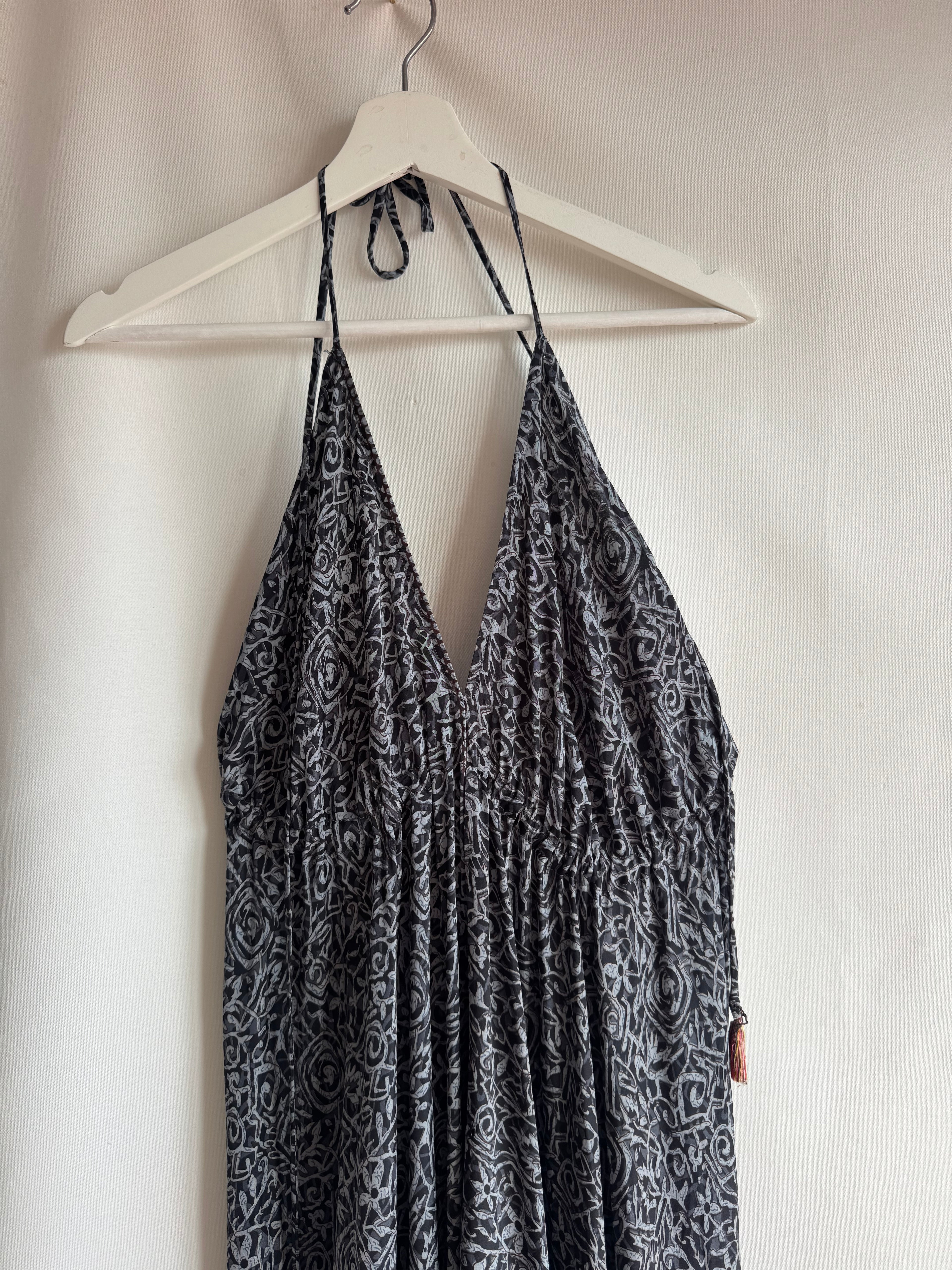 Vestido Corte Hindú (T.L/XL)