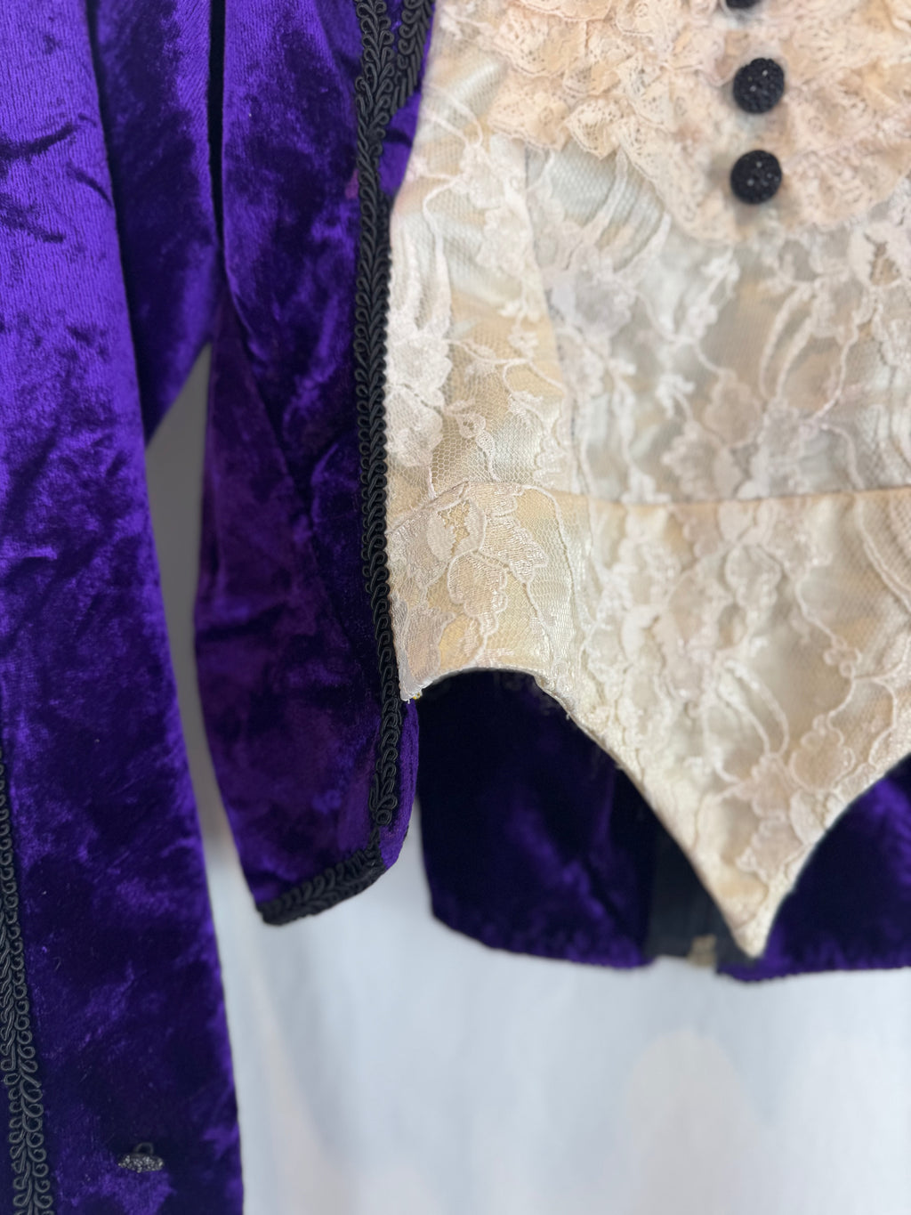 Blusa de terciopelo barroca vintage