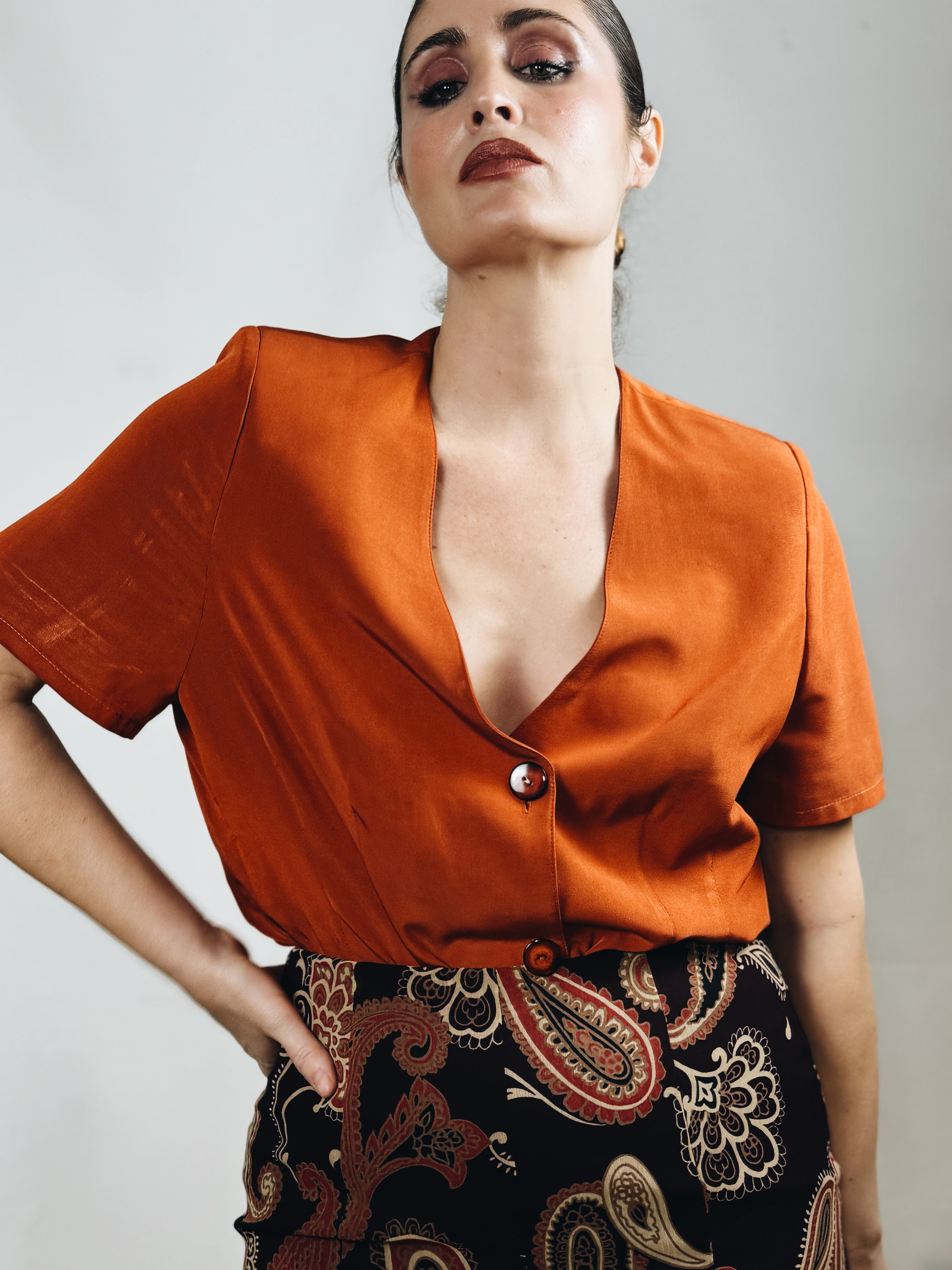 Blusa vintage con hombreras