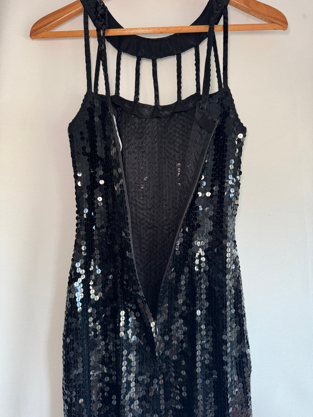 Vestido negro de lentejuelas – Niente ( T.36)