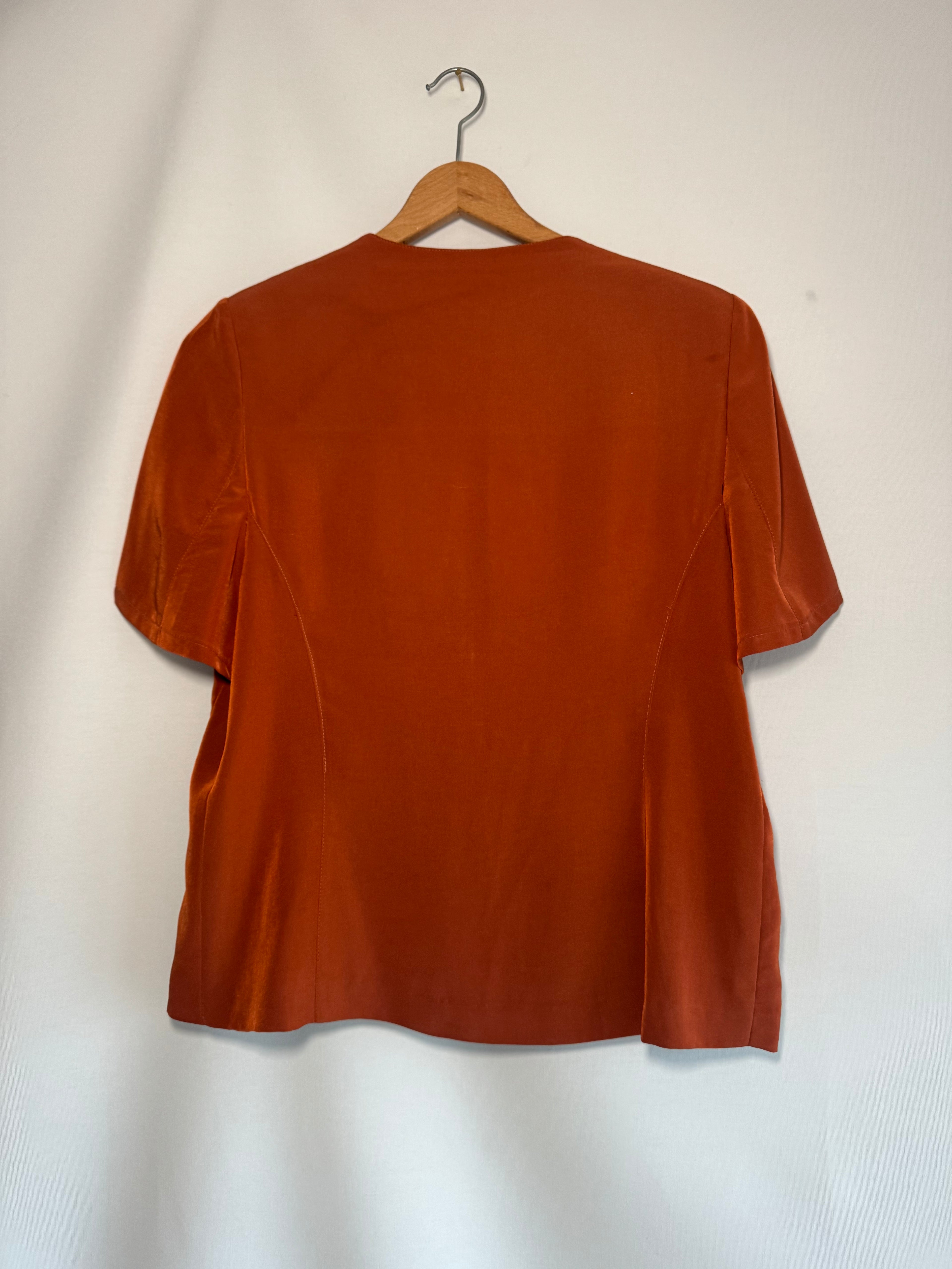 Blusa vintage con hombreras