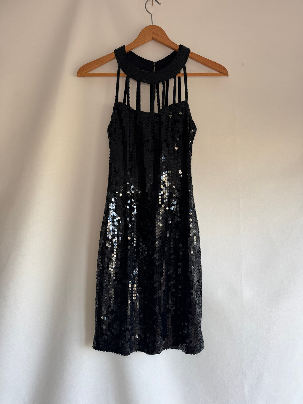 Vestido negro de lentejuelas – Niente ( T.36)