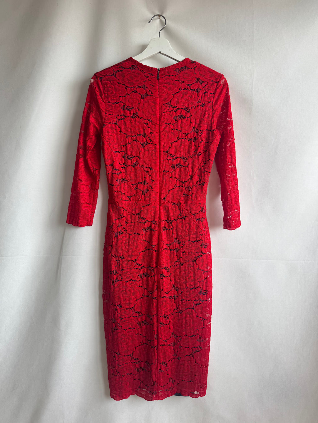 Vestido midi de encaje rojo – Damsel in a Dress (T.10)