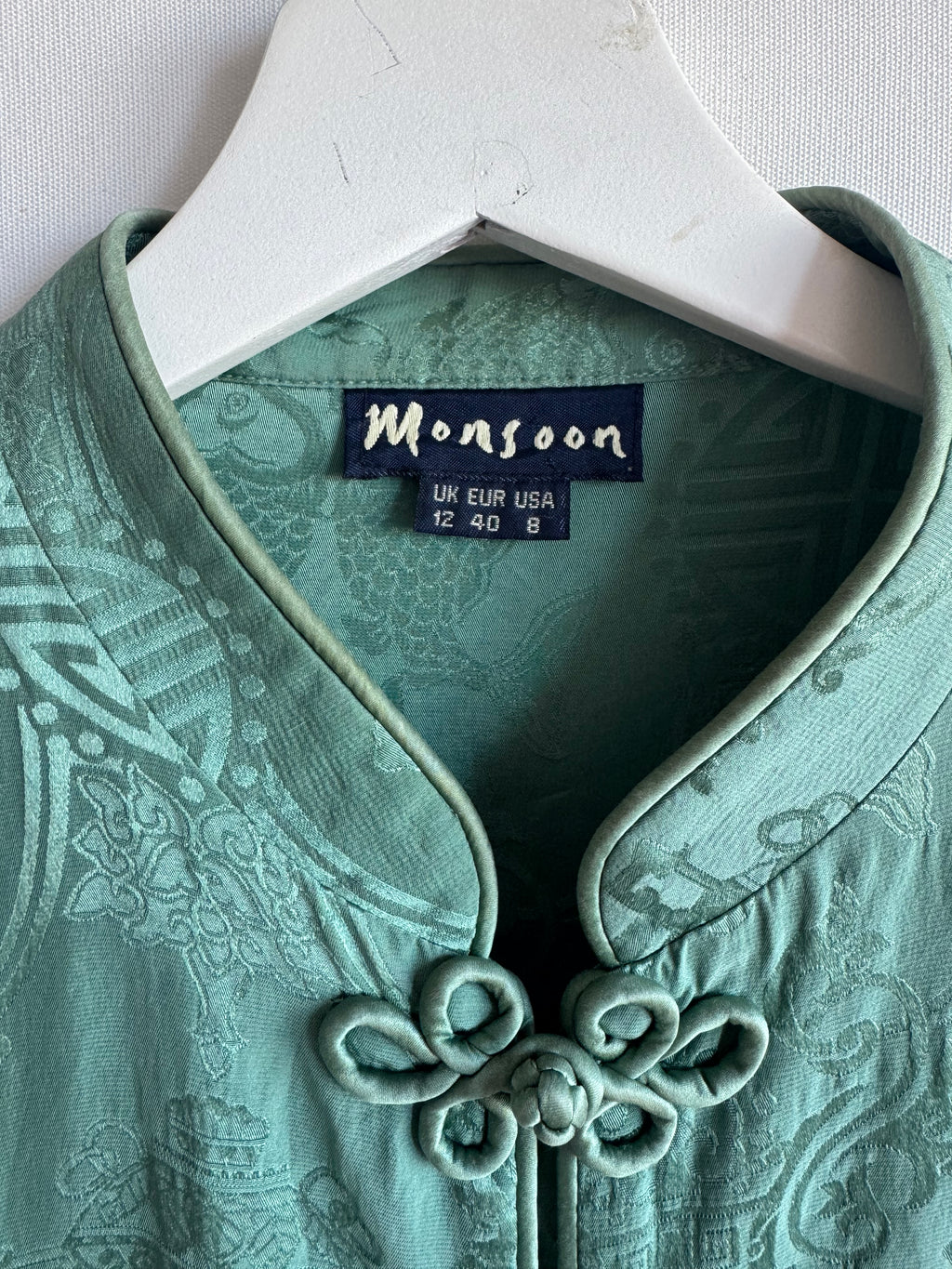 Kimono de Seda 100% Monsoon Verde Jade con Cierres Orientales | Talla EU 40