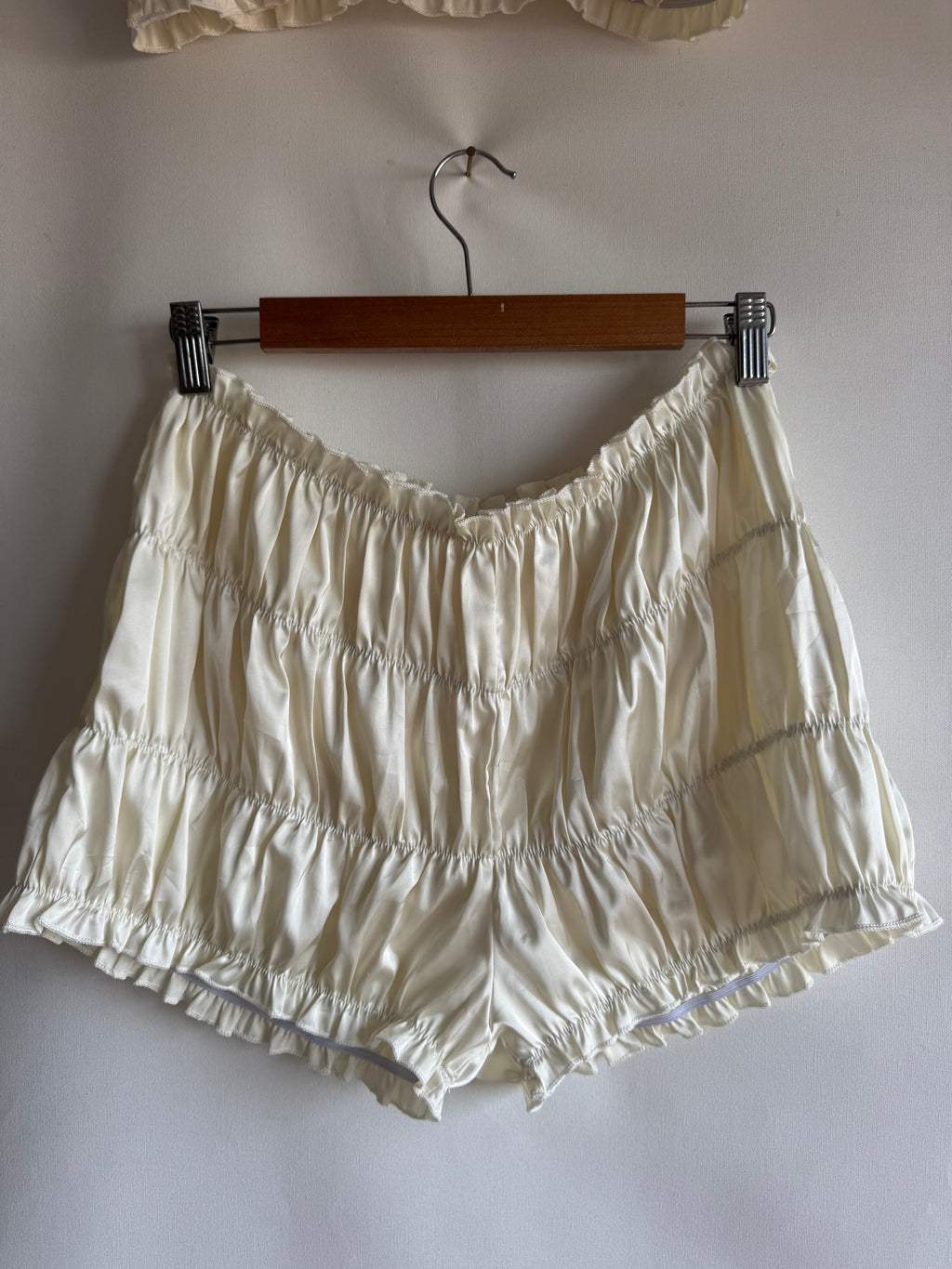 Conjunto fruncido marfil Pre-Loved| Top & Short