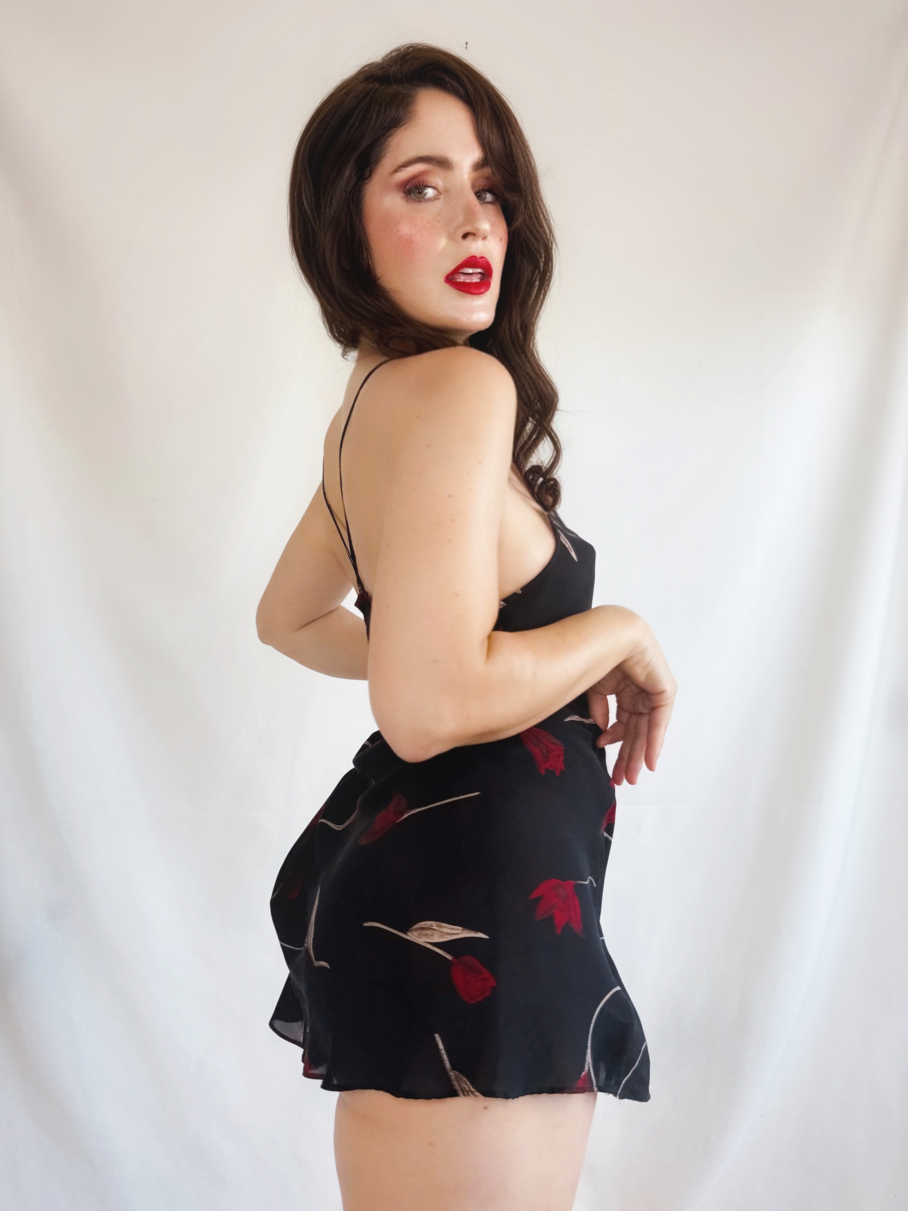 Vestido vintage Queentex 100% seda negro floral lencero tirantes finos