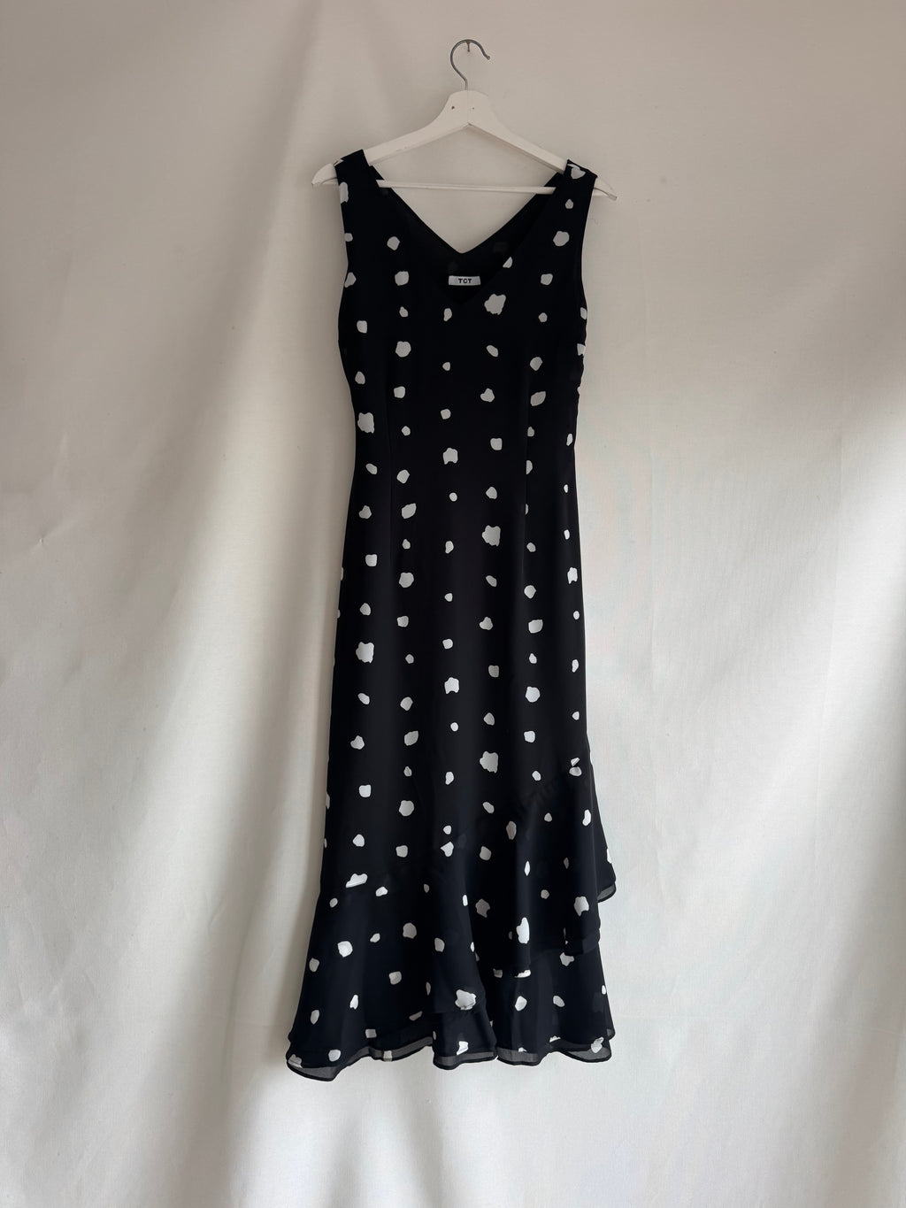 Vestido Vintage TCT | Elegancia en Lunares Blanco y Negro