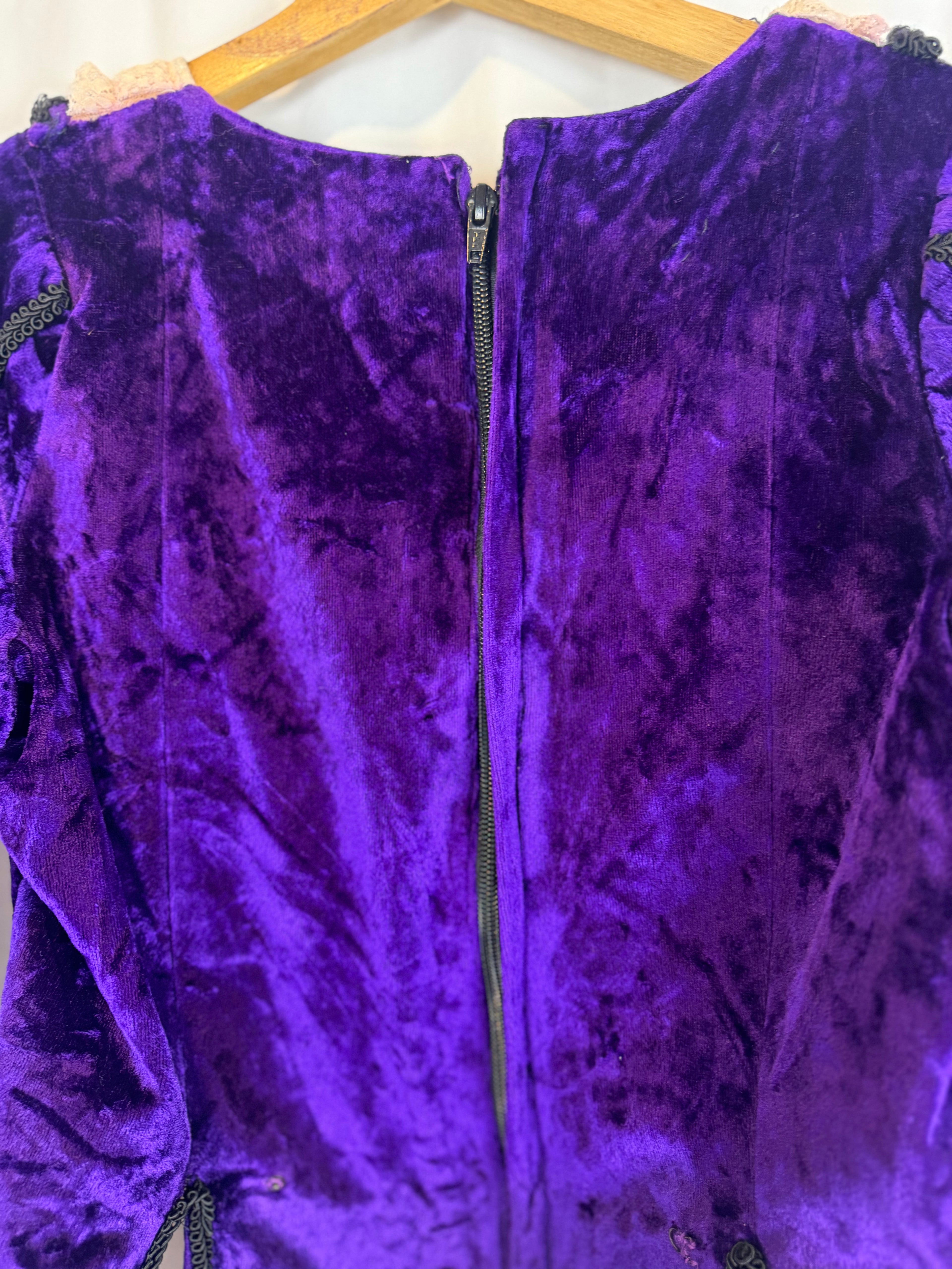 Blusa de terciopelo barroca vintage