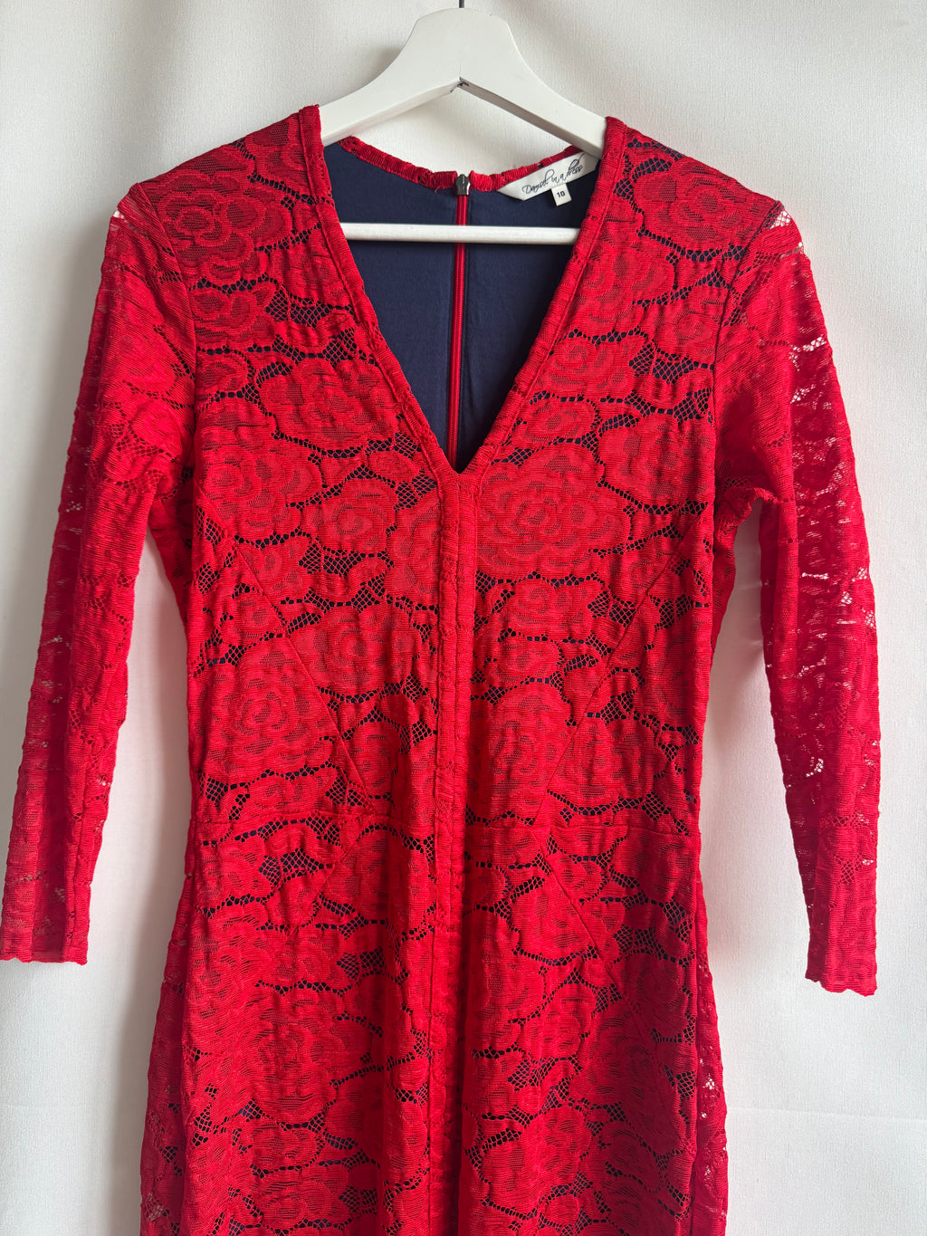 Vestido midi de encaje rojo – Damsel in a Dress (T.10)