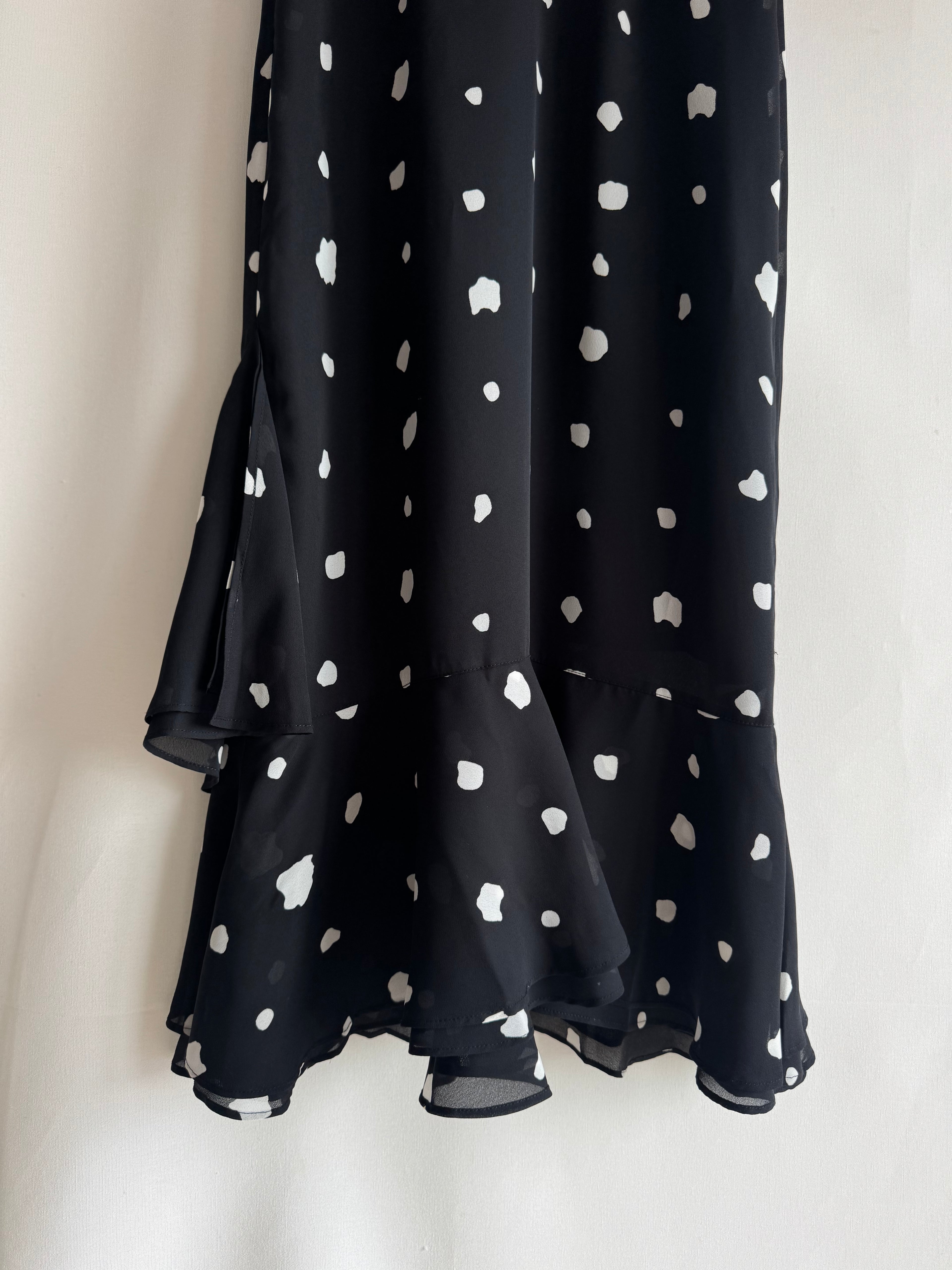 Vestido Vintage TCT | Elegancia en Lunares Blanco y Negro