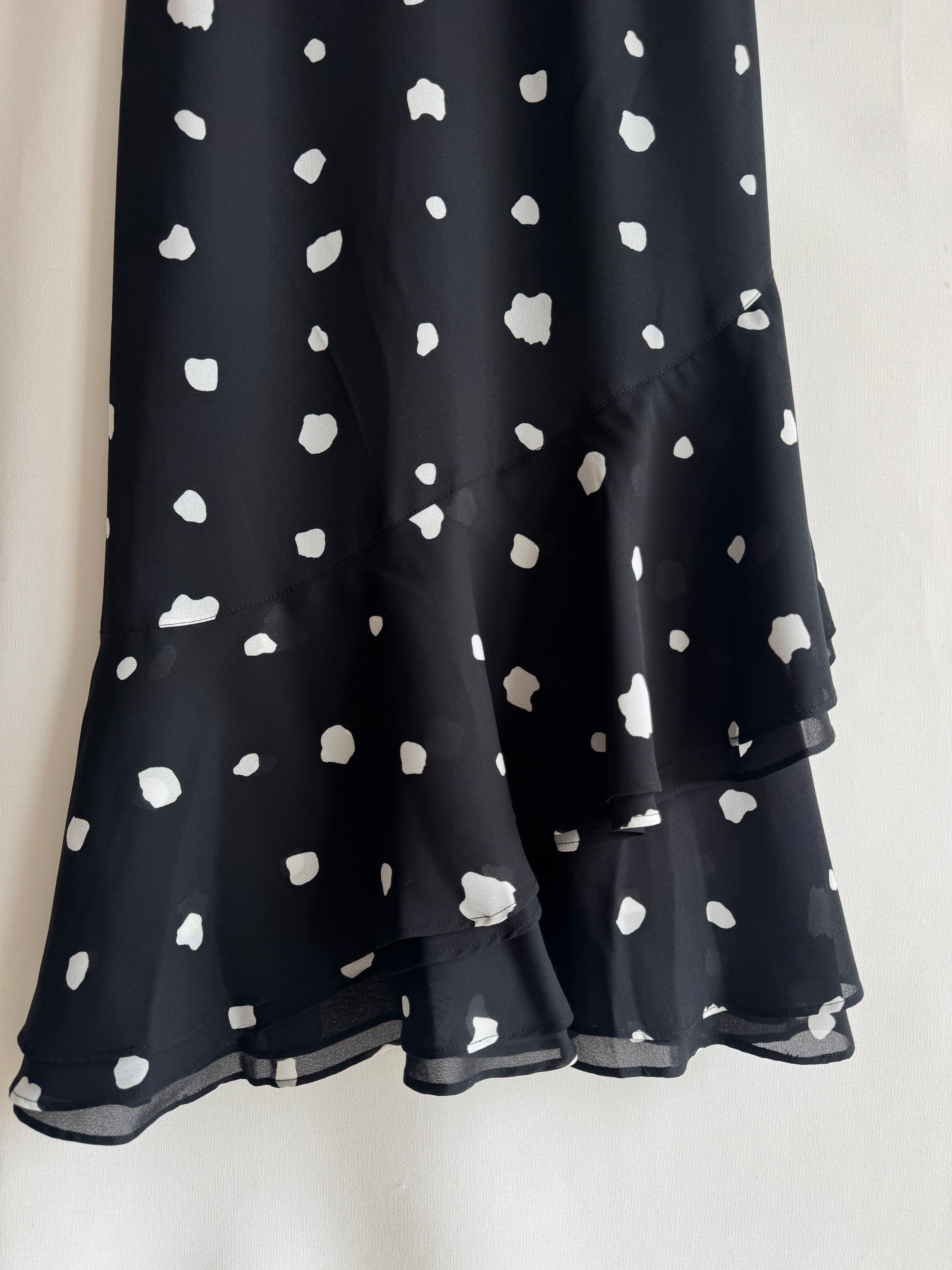 Vestido Vintage TCT | Elegancia en Lunares Blanco y Negro