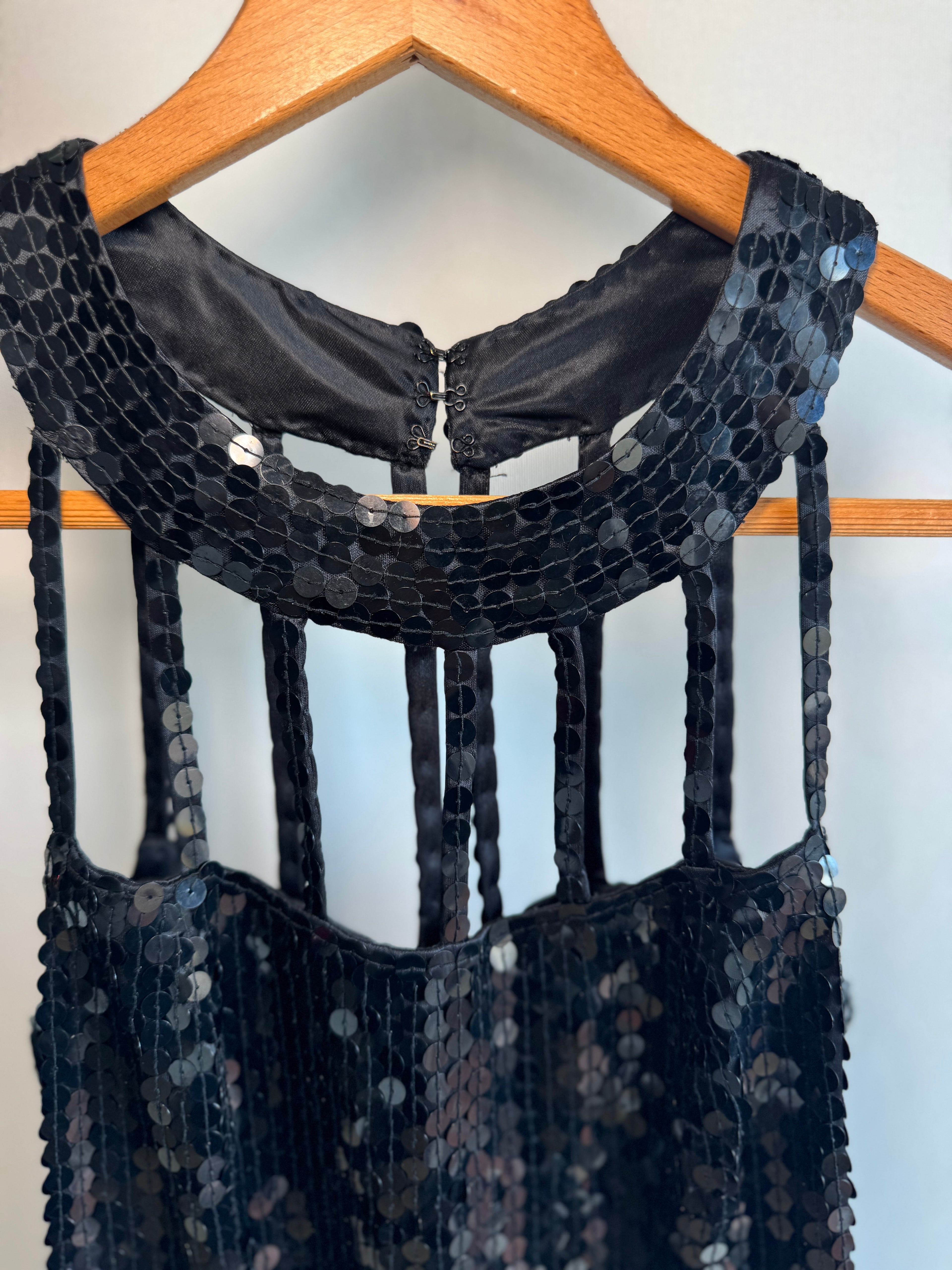 Vestido negro de lentejuelas – Niente ( T.36)