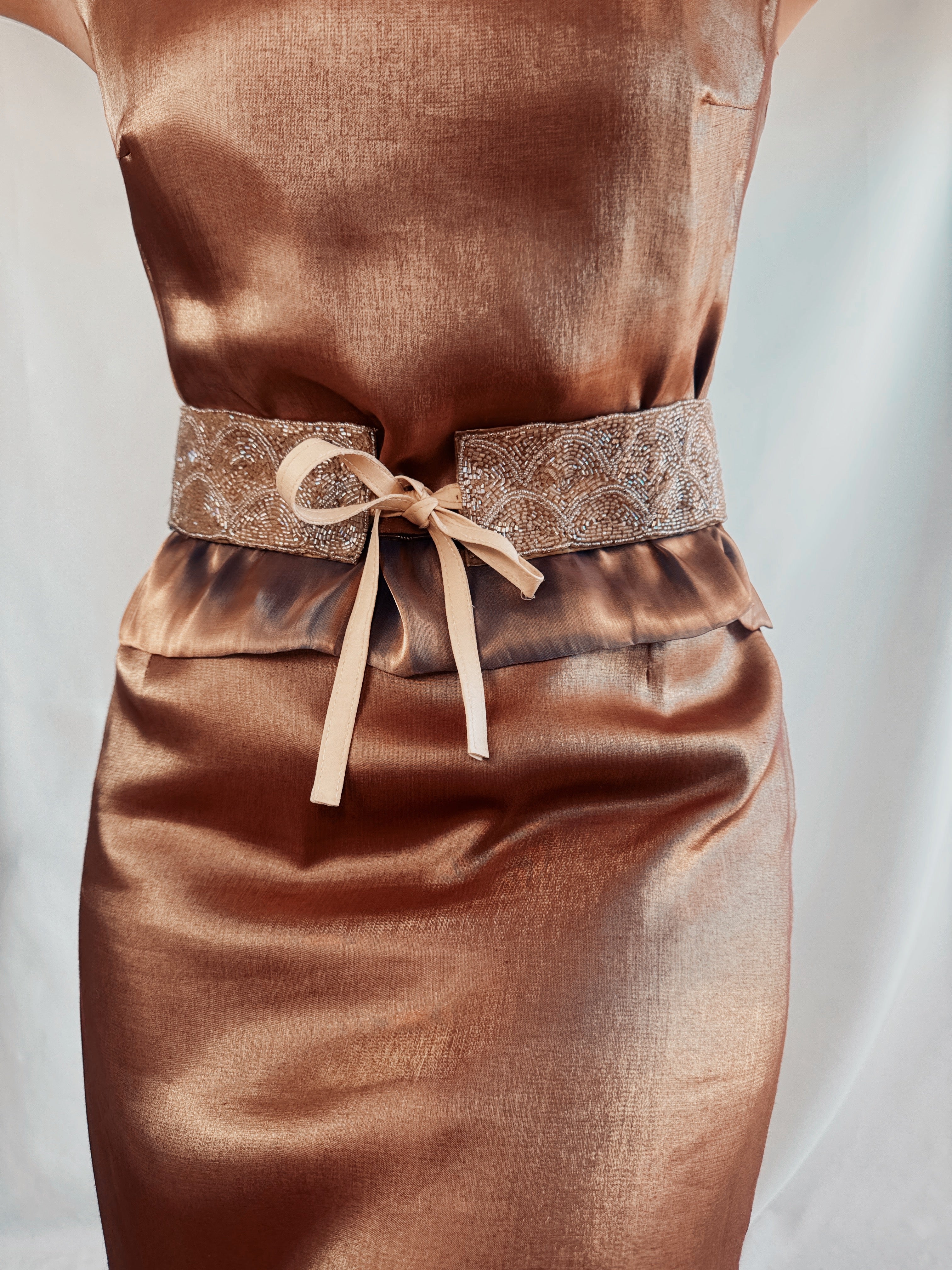 Cinturón fajín con lazada vintage