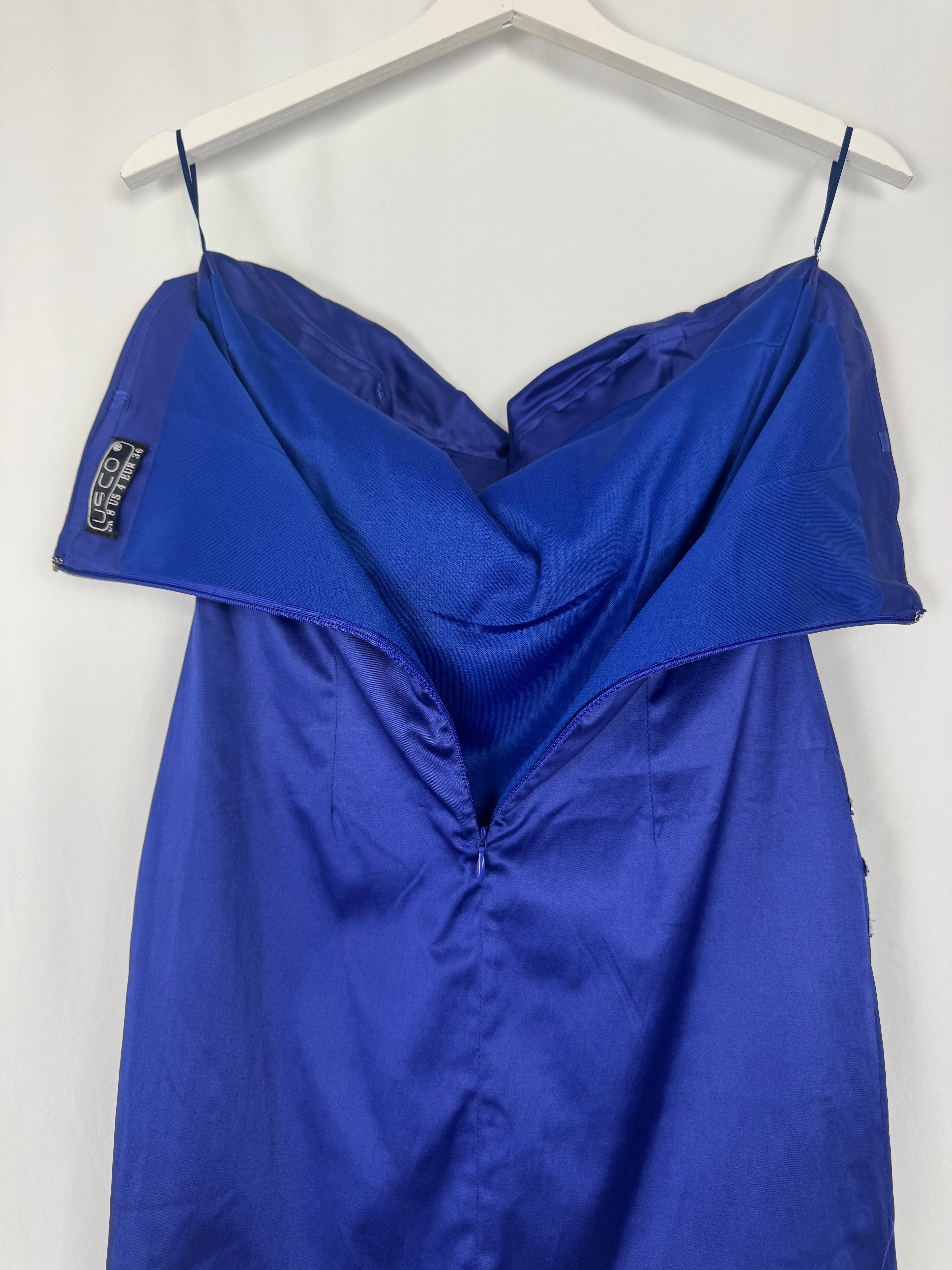 Vestido de satén Usco