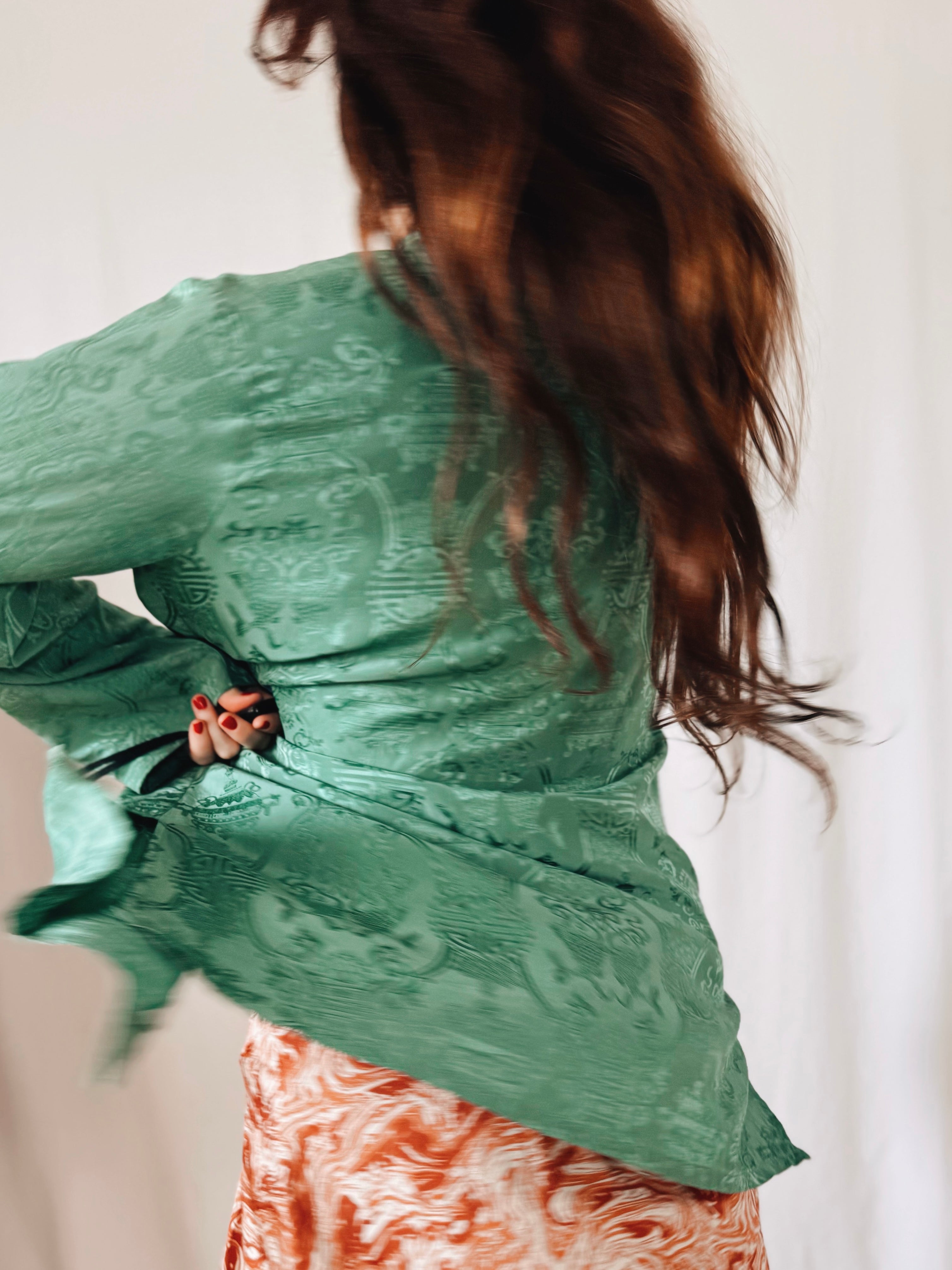 Kimono de Seda 100% Monsoon Verde Jade con Cierres Orientales | Talla EU 40