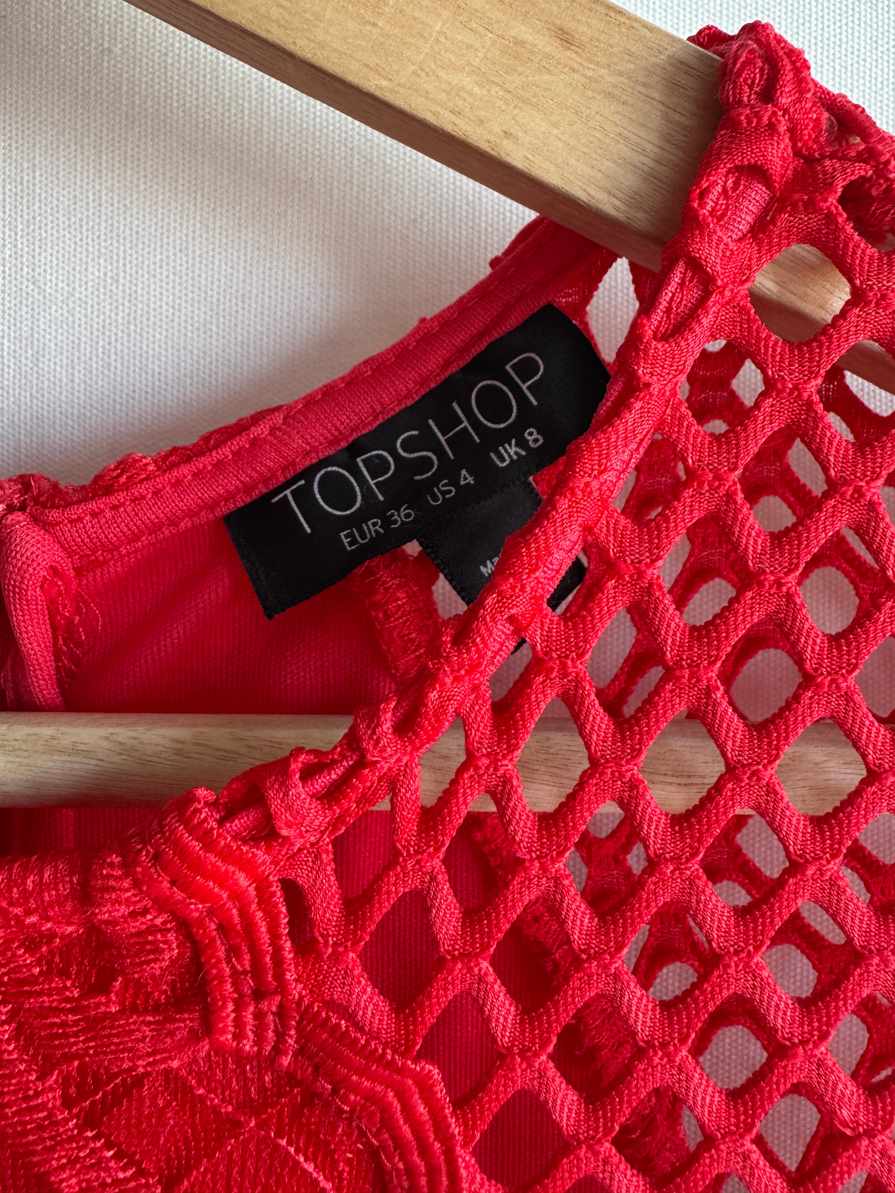 Vestido Pre-Loved Topshop rojo mini encaje elástico con transparencias