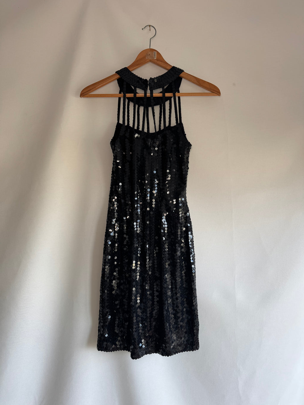 Vestido negro de lentejuelas – Niente ( T.36)