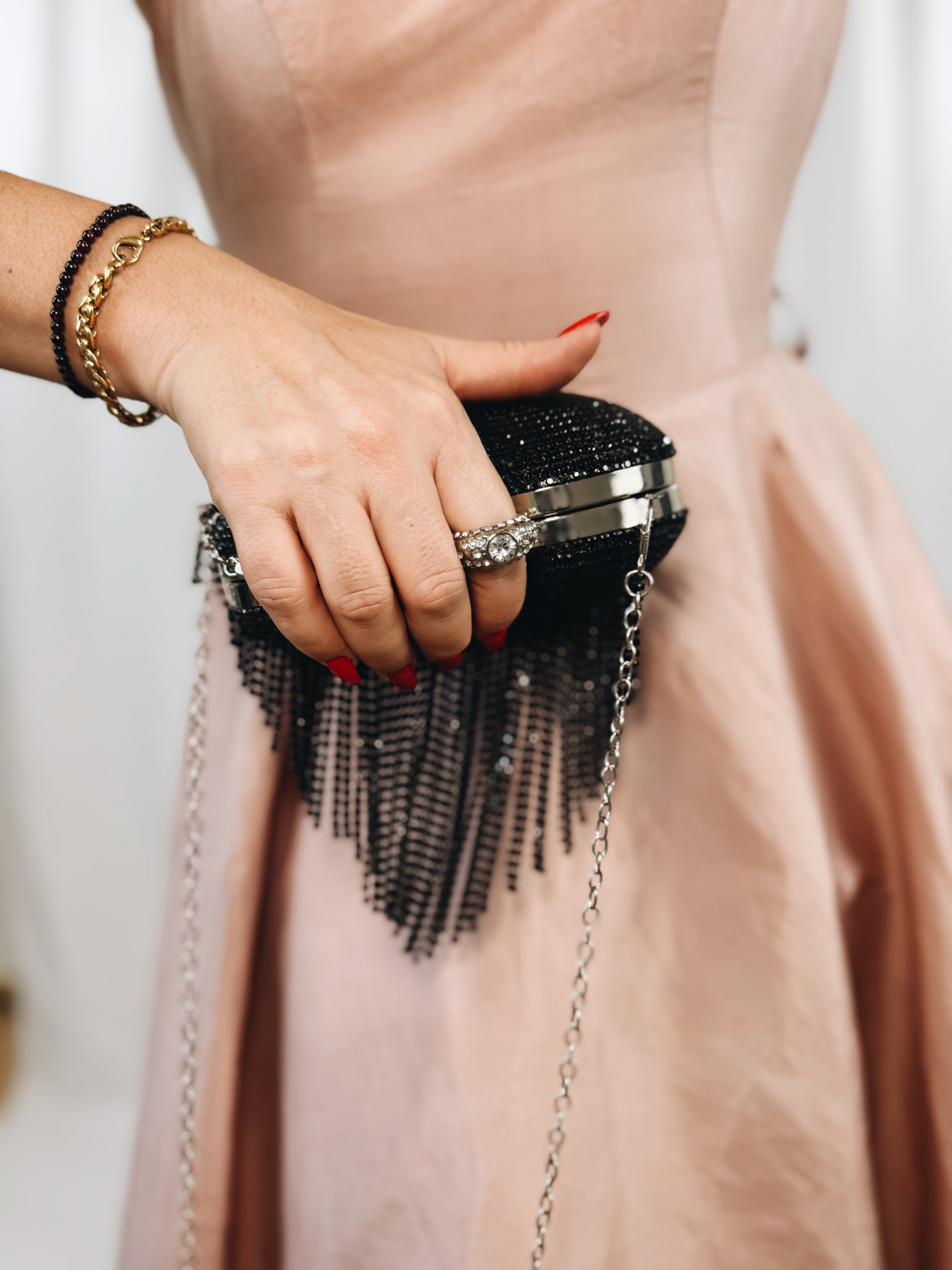 Bolso corazón negro con brillantes