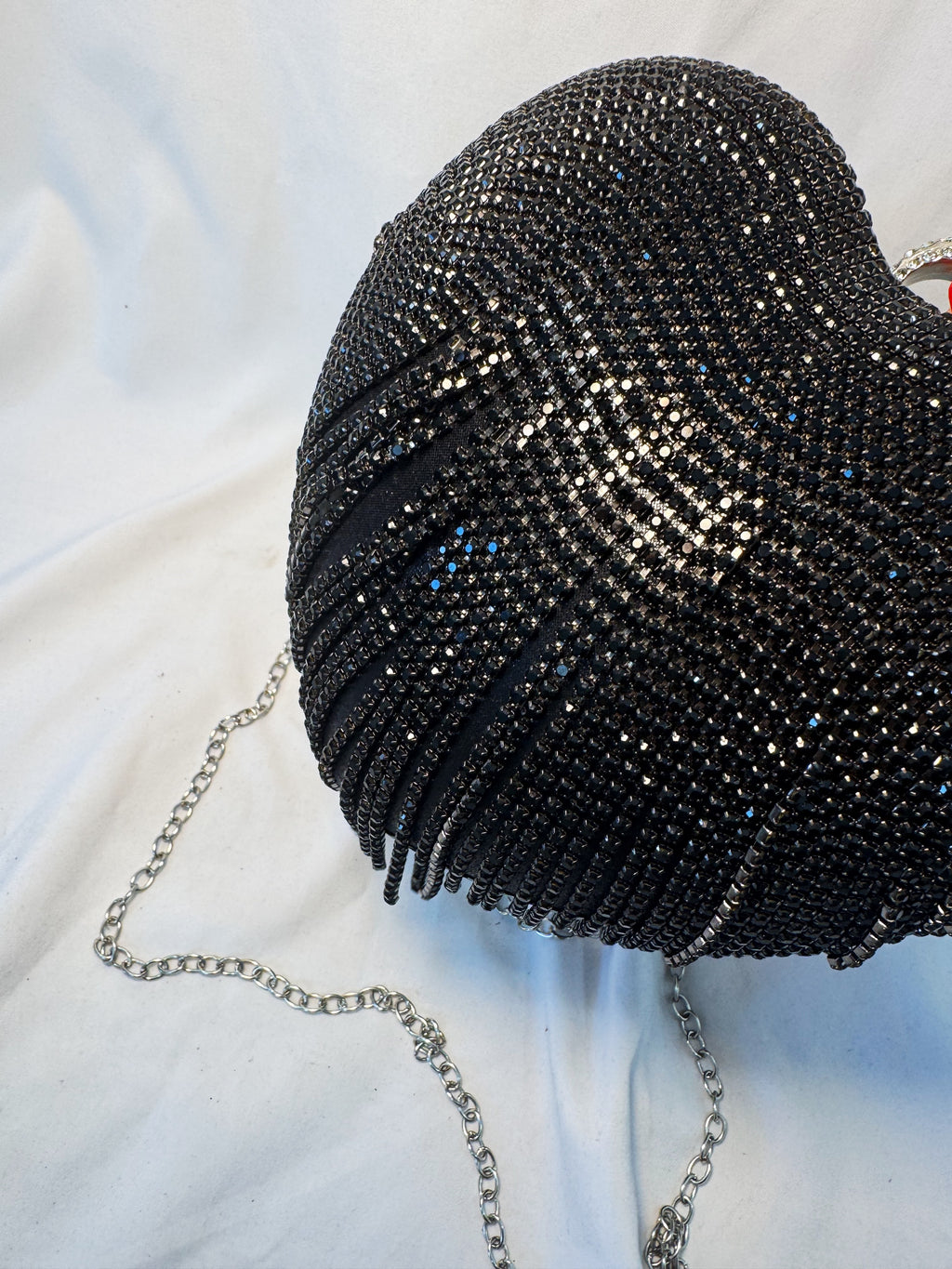Bolso corazón negro con brillantes