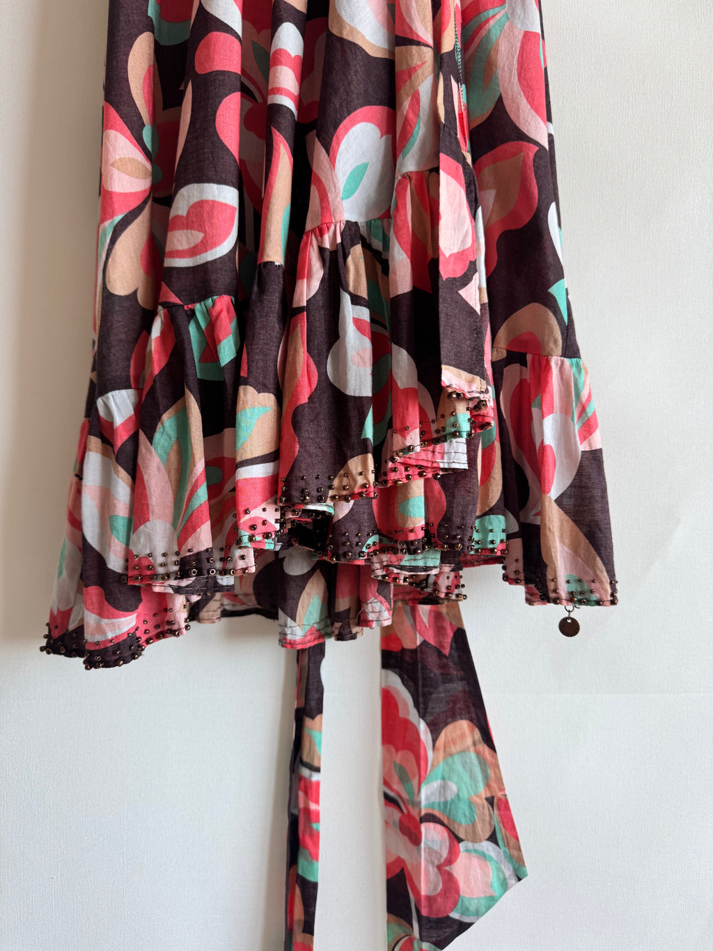 Vestido Ted Baker London 100% algodón con escote halter cruzado y estampado floral – Talla 40