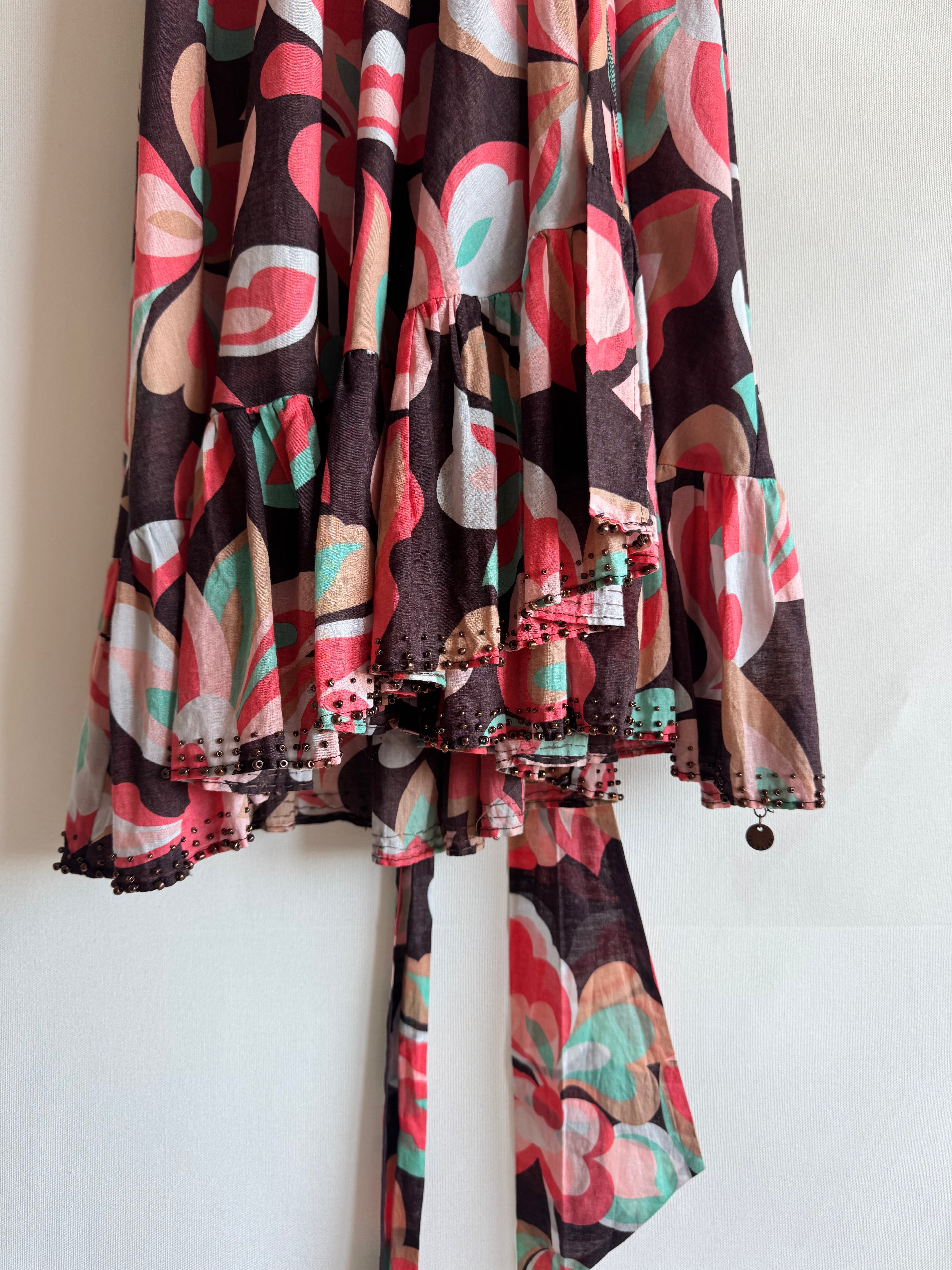 Vestido Ted Baker London 100% algodón con escote halter cruzado y estampado floral – Talla 40