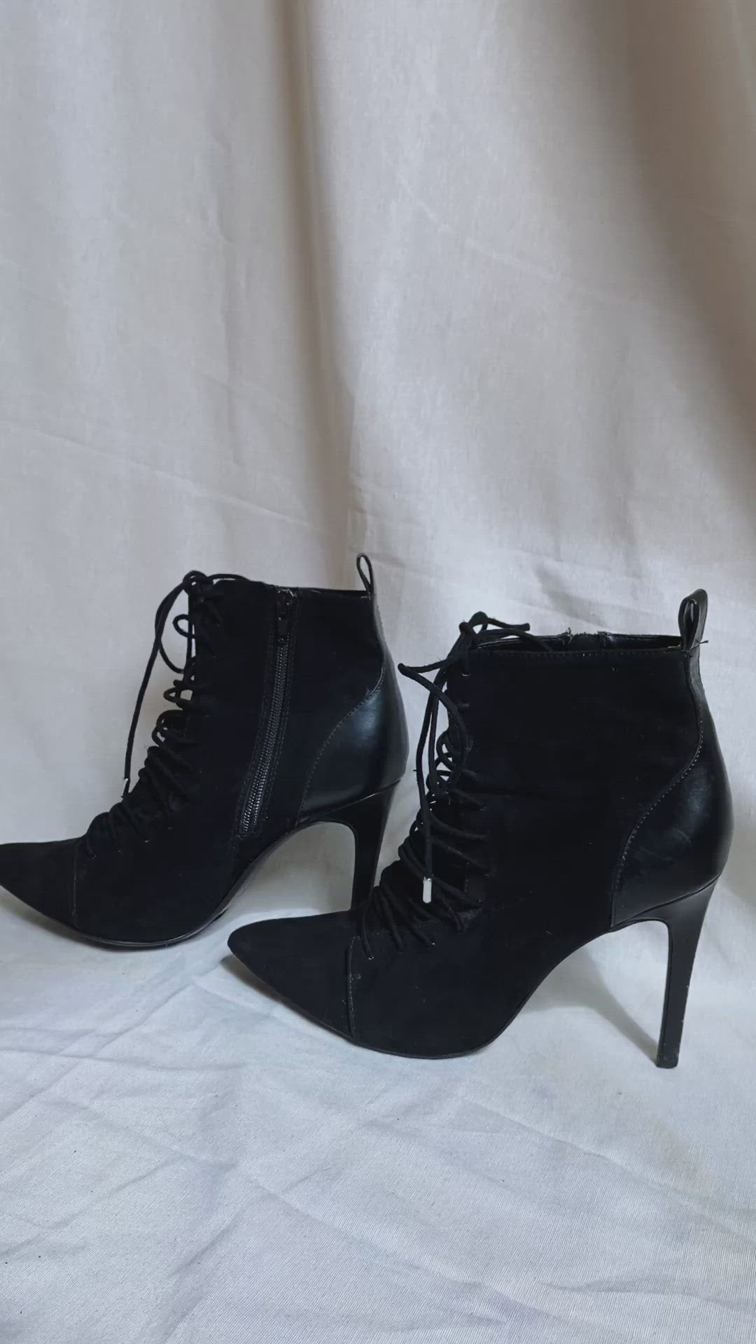 Botines con cordones Zara