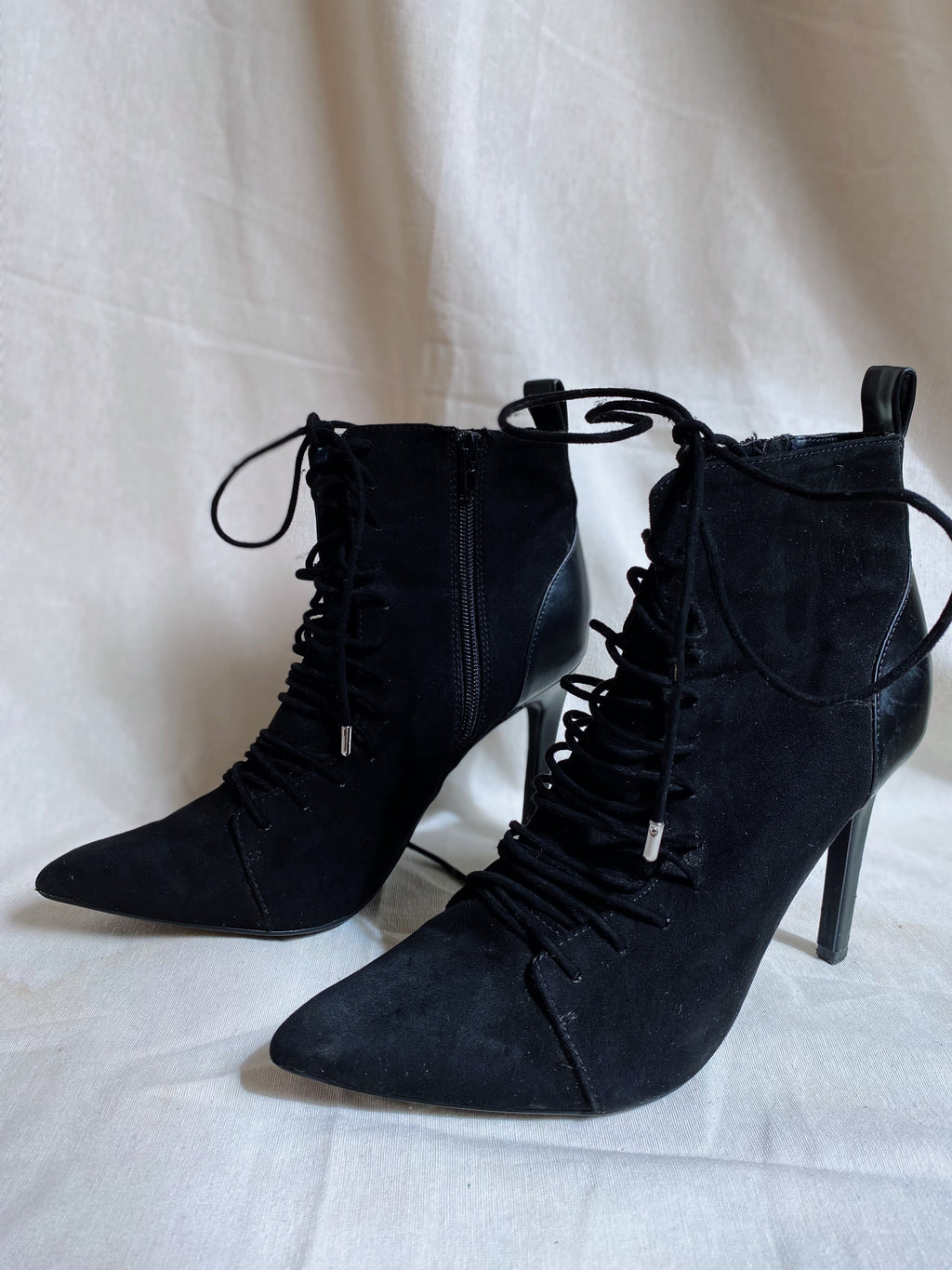 Botines con cordones Zara